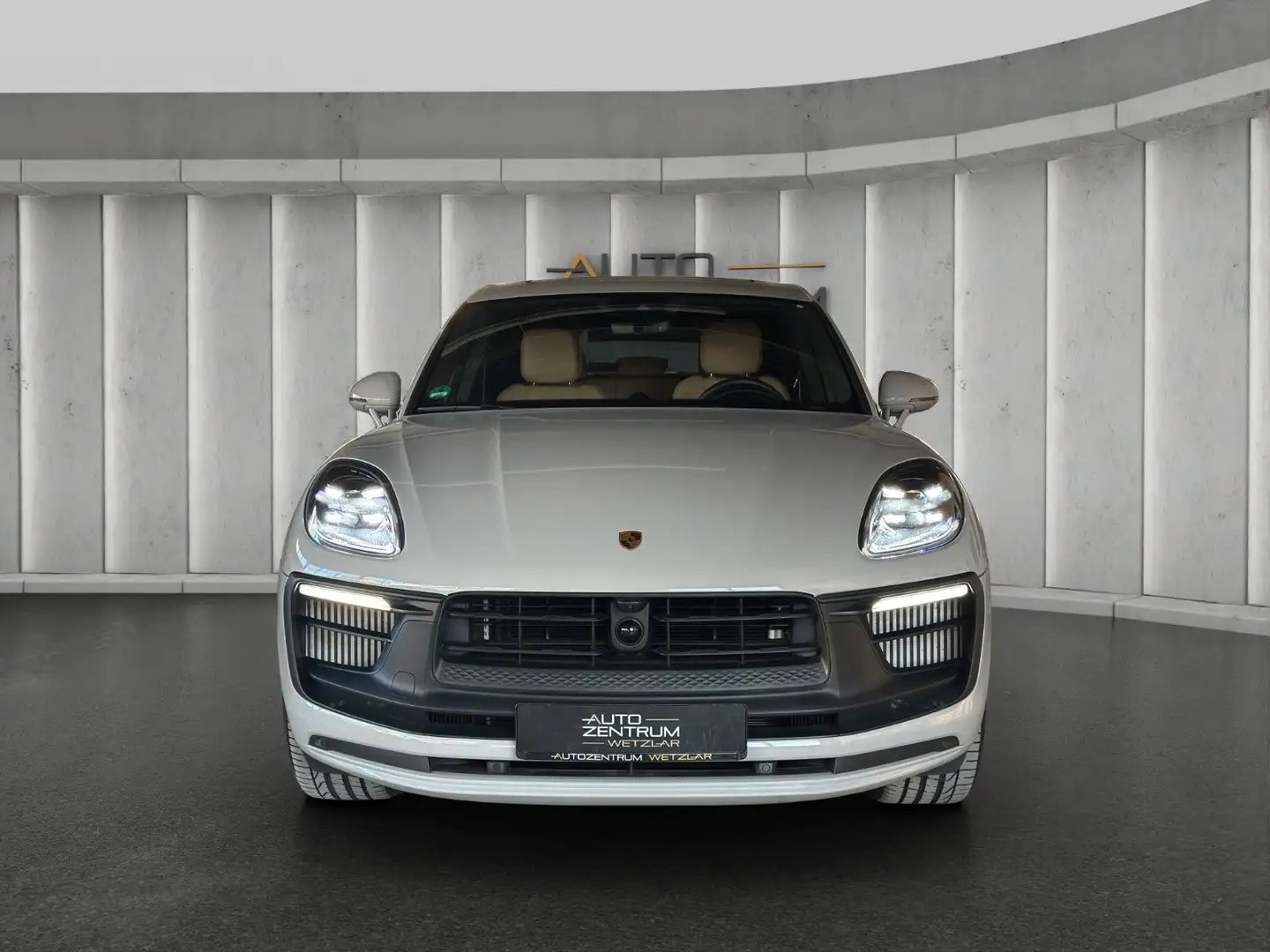 Porsche Macan GTS Chrono Sport Design PDLS+ STHZG KREIDE Grau - 2