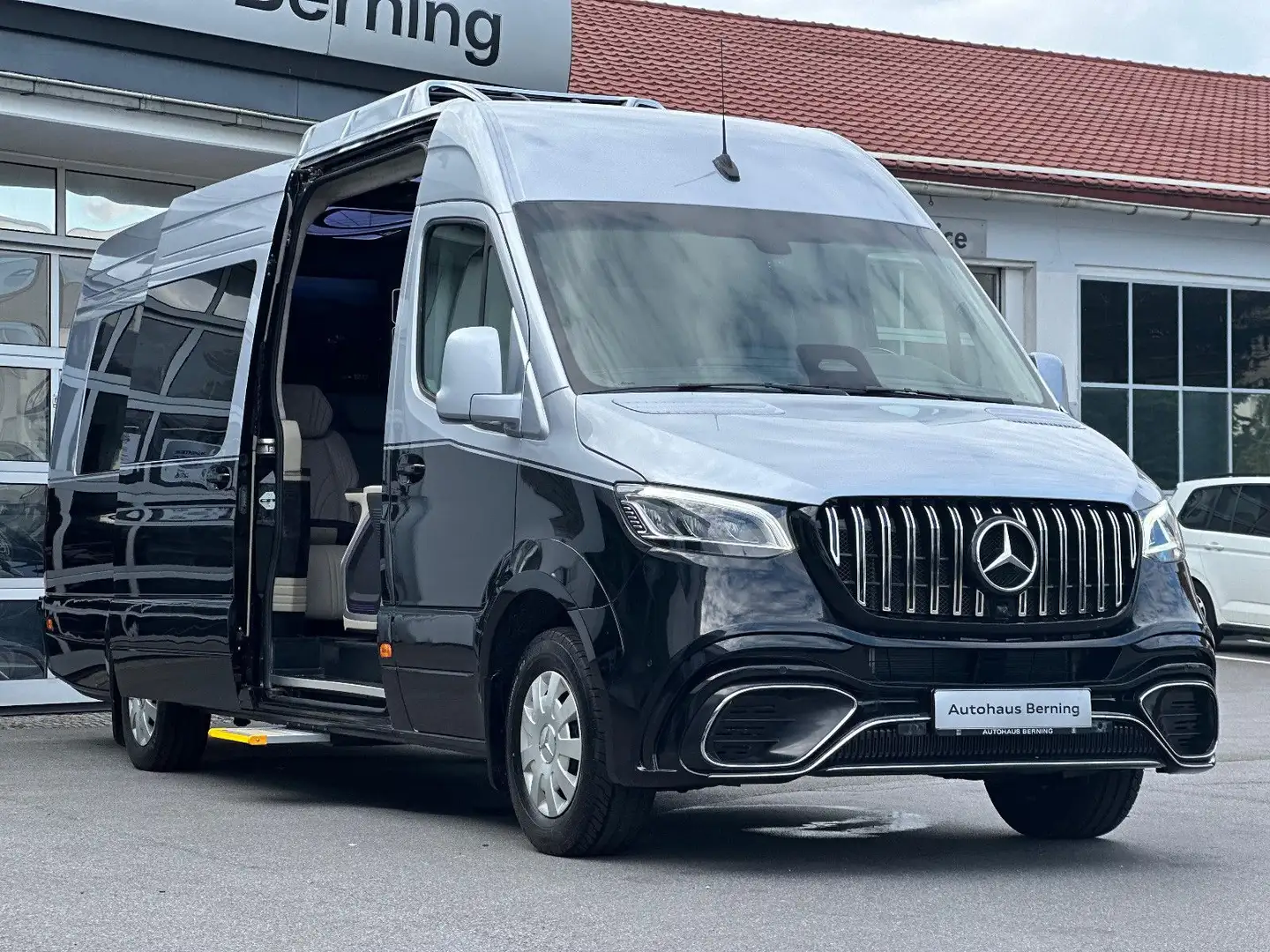 Mercedes-Benz Sprinter SPRINTER 417 VIP MAYBACH TV MASSAG NESPRESSO 8+1 Fekete - 1