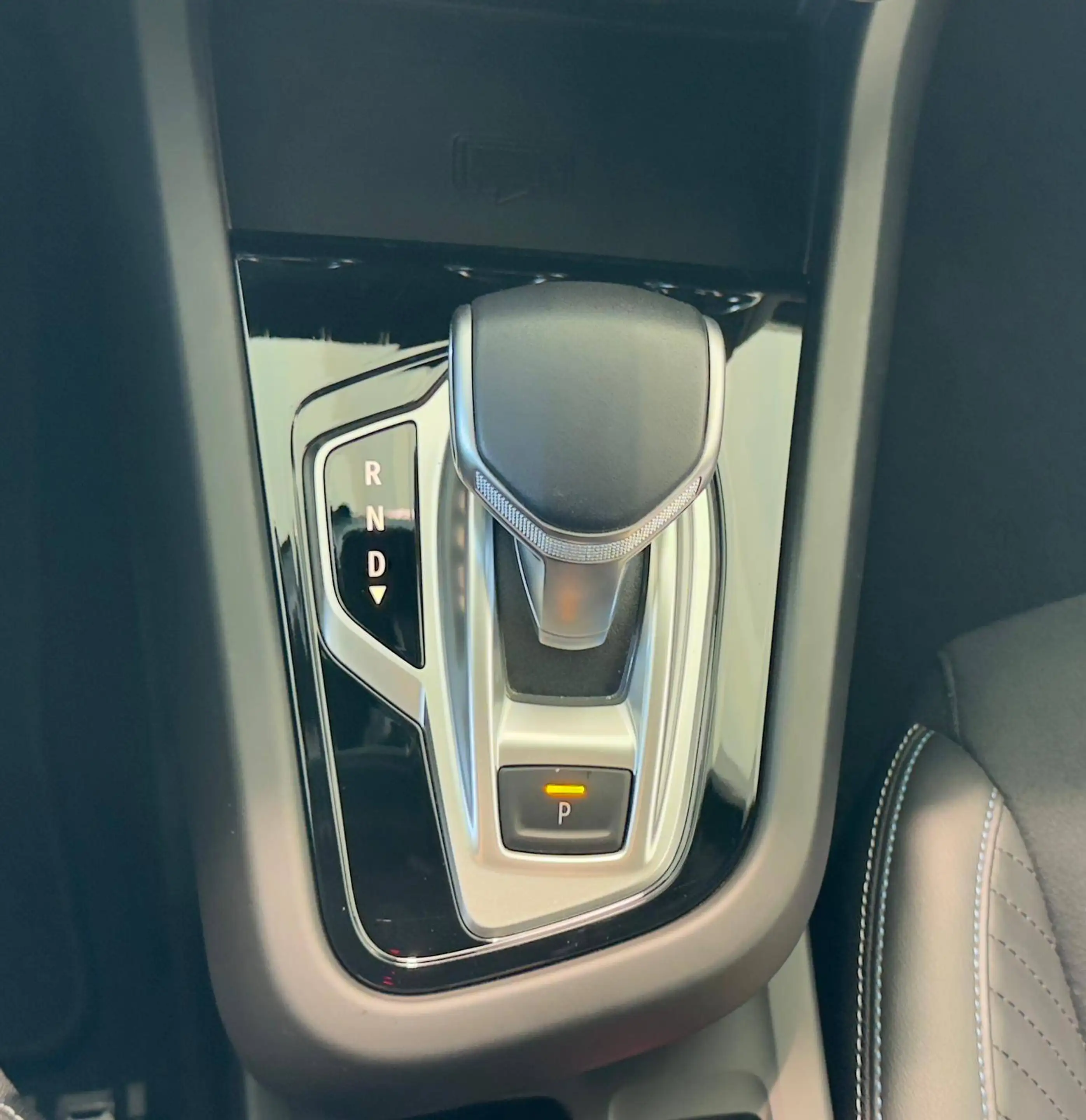 Renault Arkana 1.3 TCe MHEV Esprit Alpine EDC Esprit Alpine — photo 10