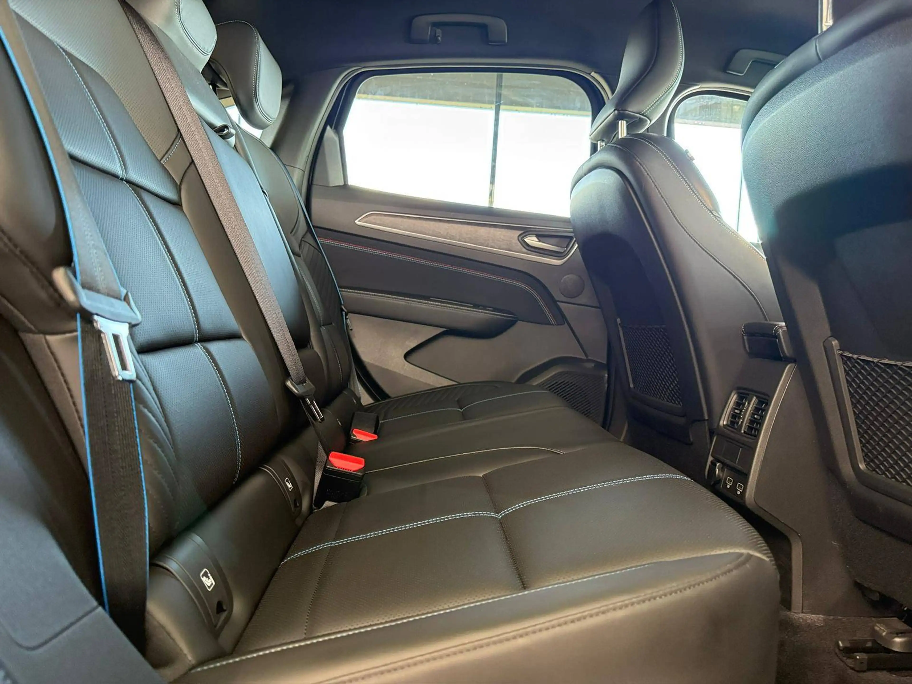 Renault Arkana 1.3 TCe MHEV Esprit Alpine EDC Esprit Alpine — photo 8