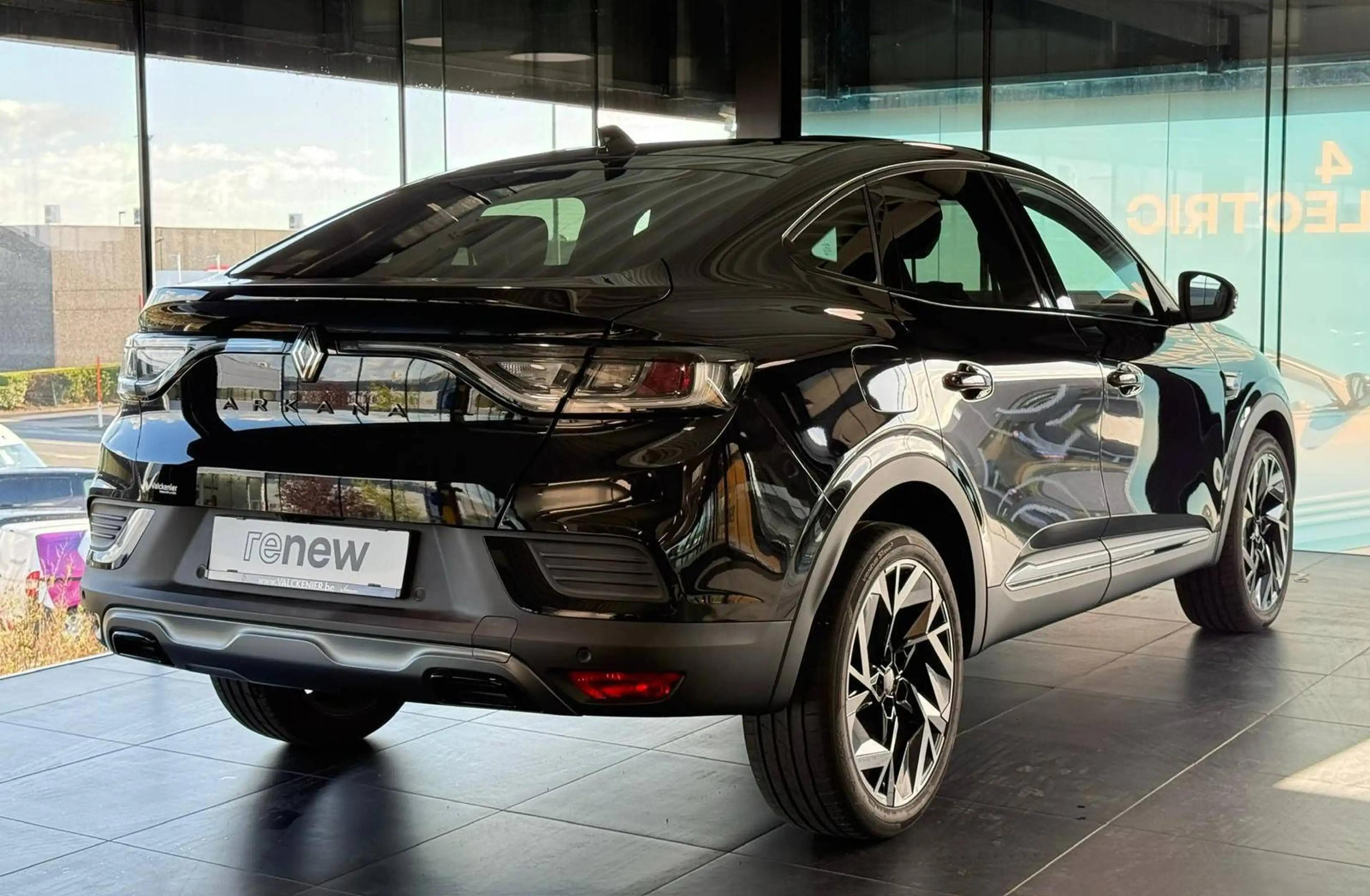 Renault Arkana 1.3 TCe MHEV Esprit Alpine EDC Esprit Alpine — photo 4
