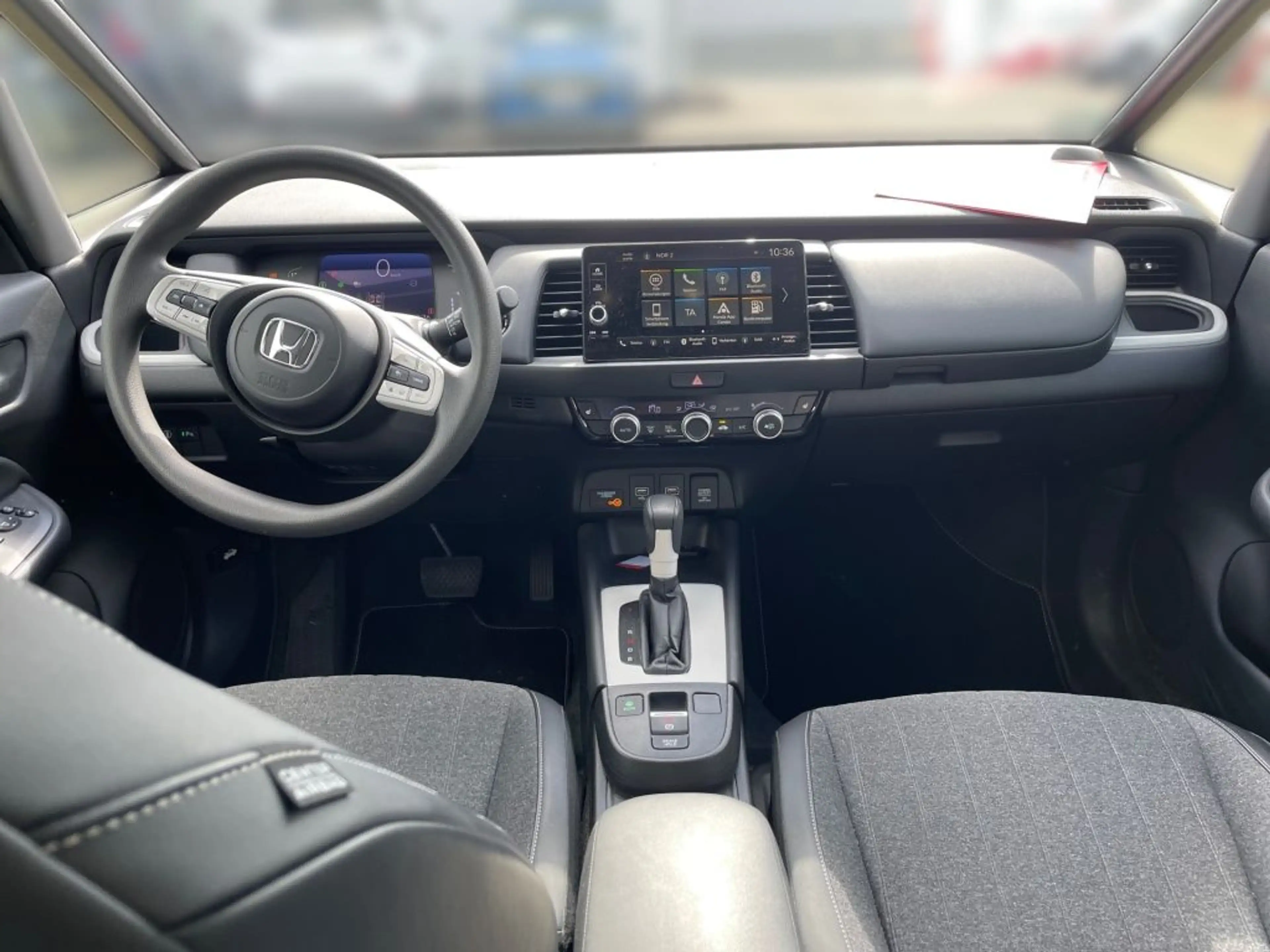 Honda Jazz 1.5 i-MMD Hybrid e-CVT Elegance — photo 11