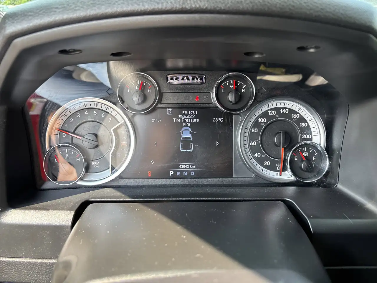 RAM 1500 снимка RAM 1500