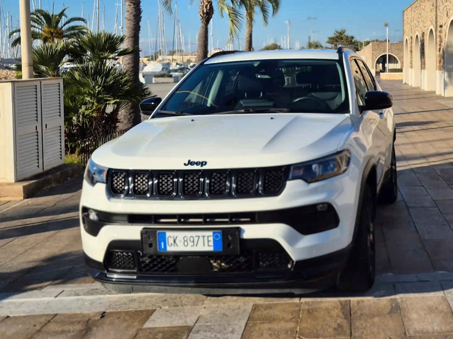 Jeep Compass Compass 1.3 turbo t4 phev Night Eagle 4xe auto Bianco - 1