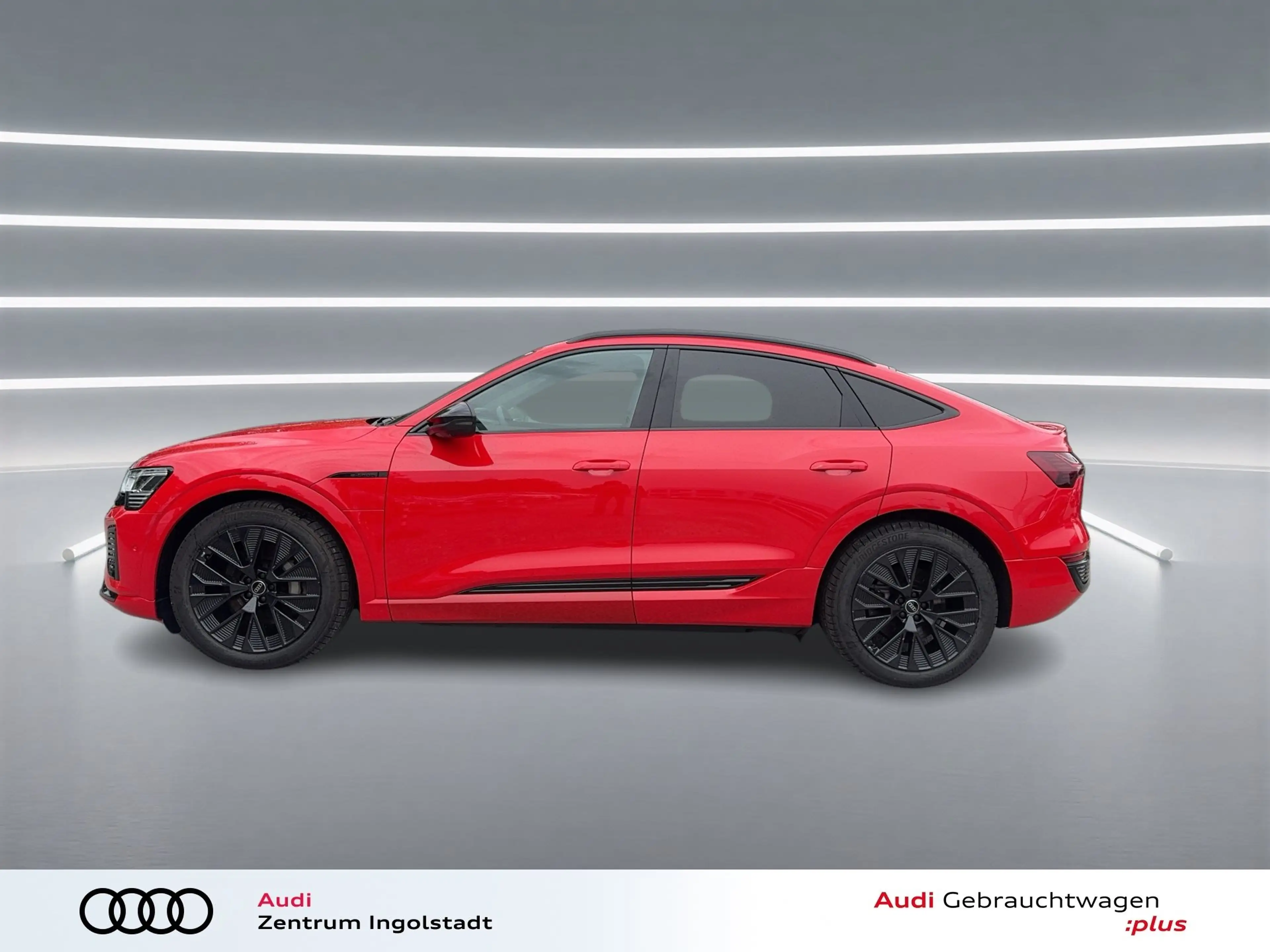 Audi Q8 Sportback e-tron 55 qu S line AHK MATRIX 21" — photo 3