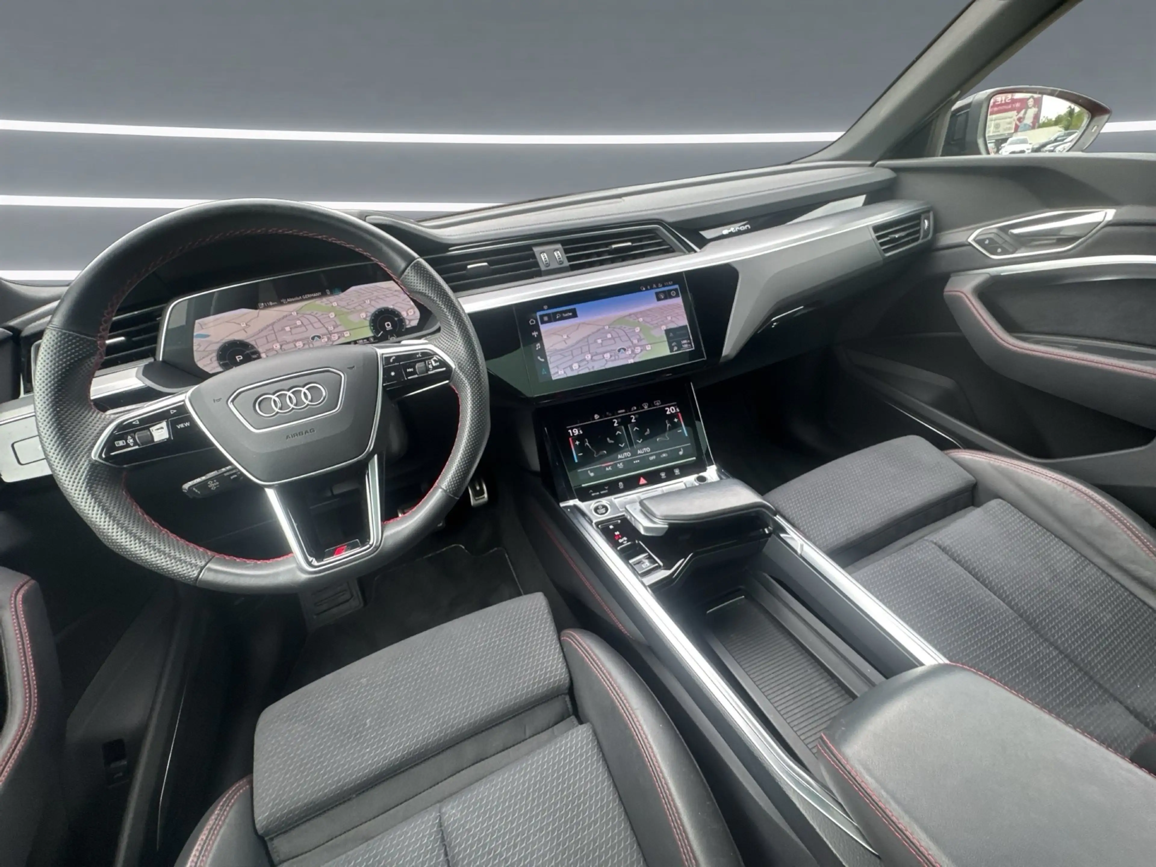 Audi Q8 Sportback e-tron 55 qu S line AHK MATRIX 21" — photo 13