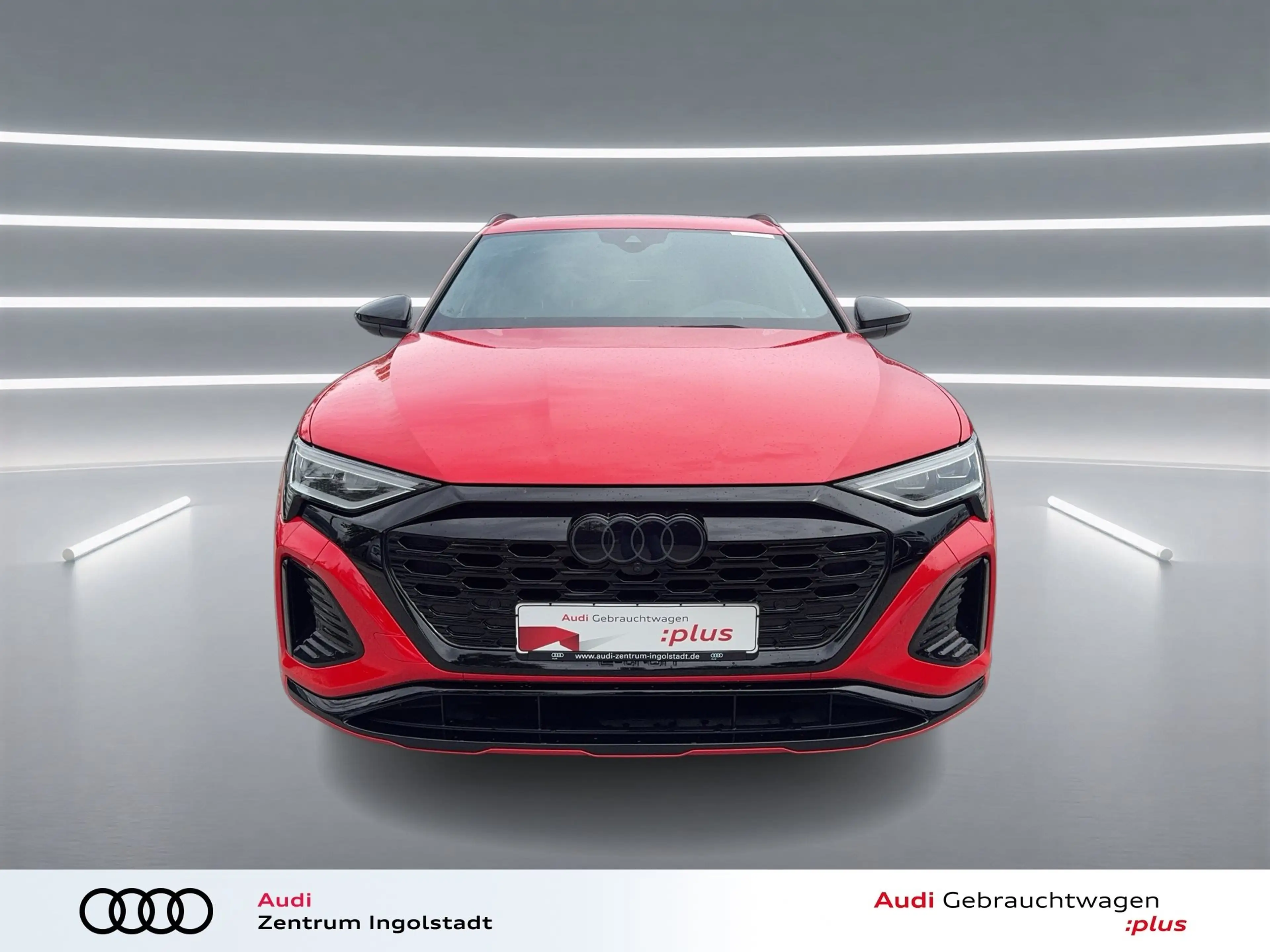 Audi Q8 Sportback e-tron 55 qu S line AHK MATRIX 21" — photo 4