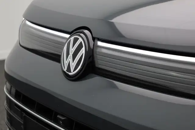 Volkswagen Tiguan view 10