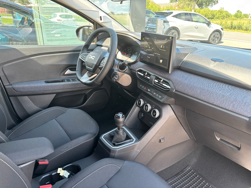 Dacia Jogger TCe 110 Expression 5-Sitzer — photo 13