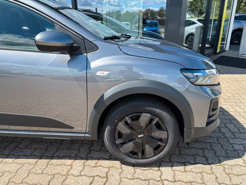 Dacia Jogger TCe 110 Expression 5-Sitzer — photo 5