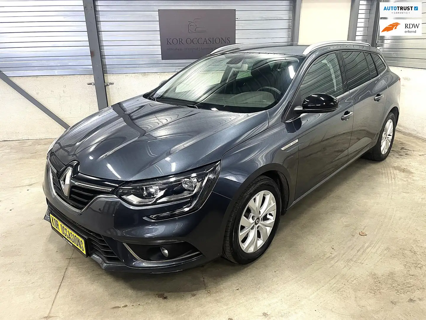 Renault Megane Estate 1.3 TCe Limited 2e eigenaar carplay navi Grijs - 1