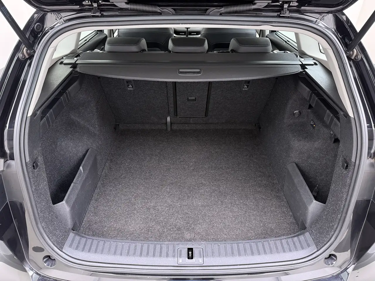 Skoda Enyaq iV 80 204PK Warmtepomp Trekhaak SOH 92% Camera 3-Z, миниатюра 29
