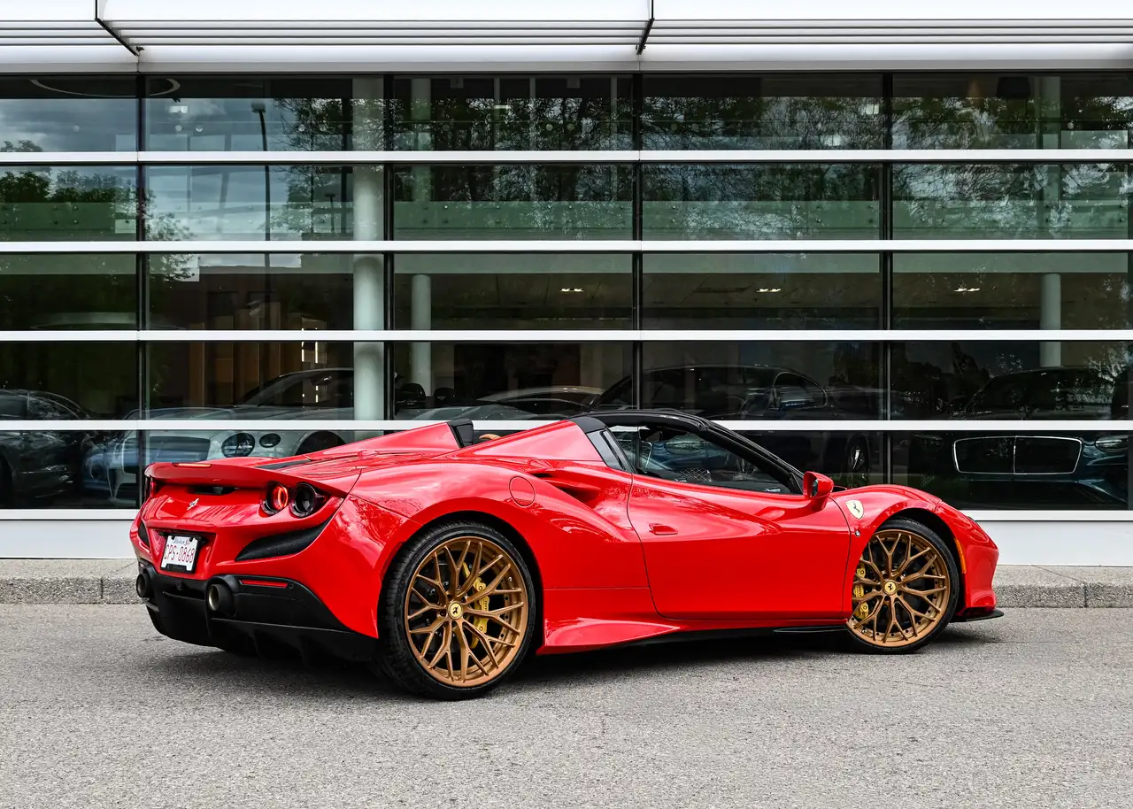 Ferrari F8 Spider снимка Ferrari F8 Spider