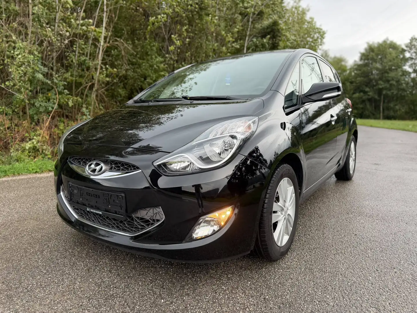 Hyundai iX20 iX 20 GO 1.6 CVVT Schwarz - 1