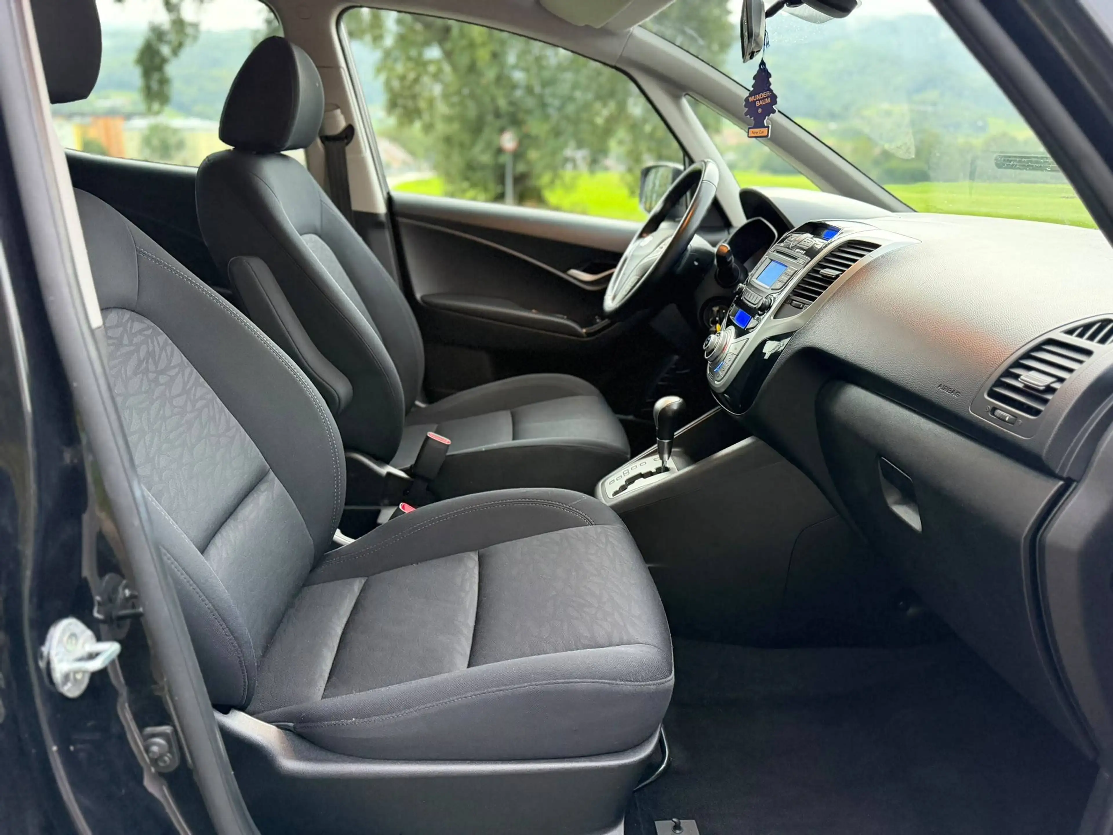 Hyundai iX20 iX 20 GO 1.6 CVVT — photo 12