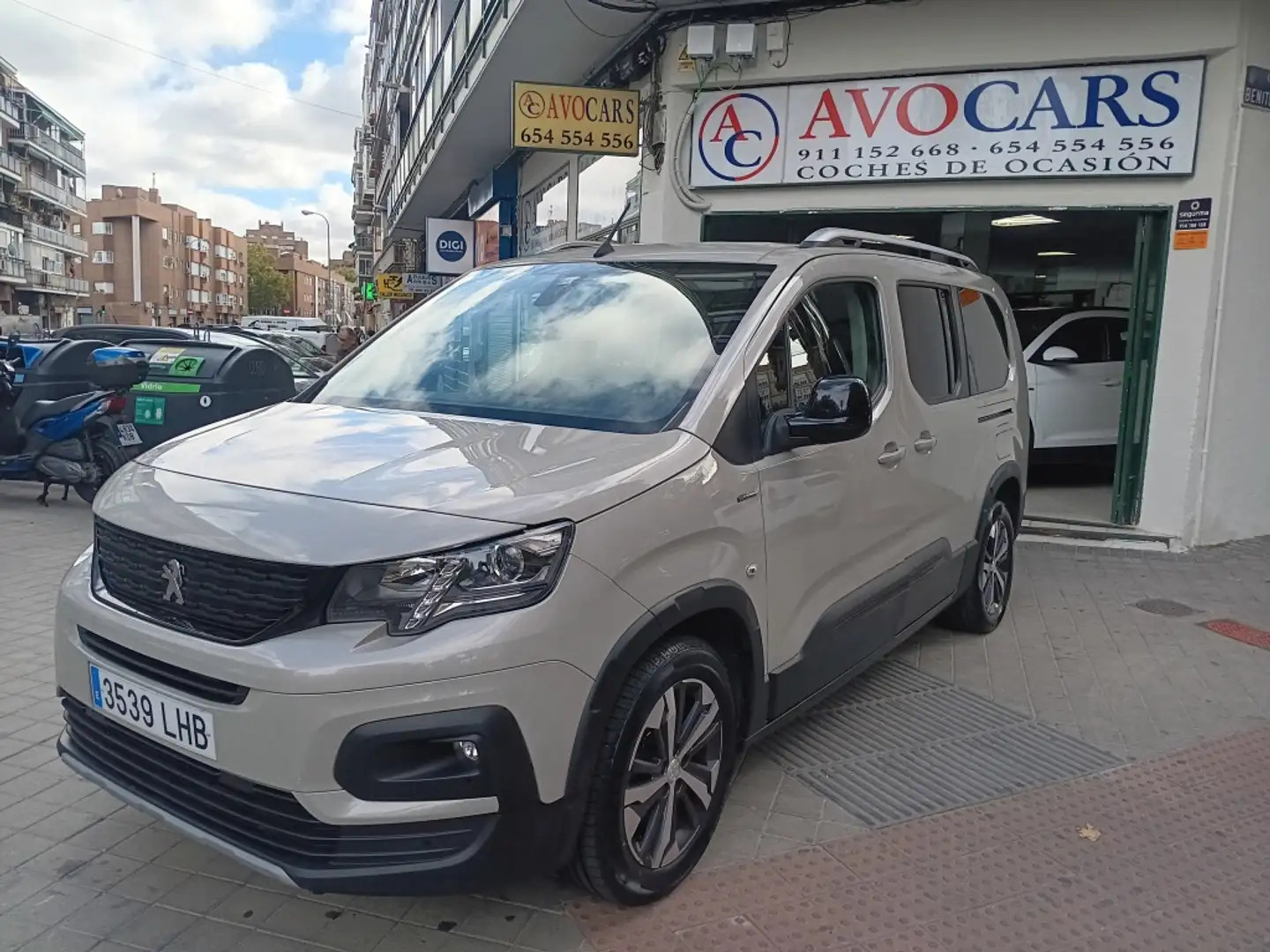 Peugeot Rifter 1.5BlueHDi S&S Long GT Line EAT8 130 Beige - 2