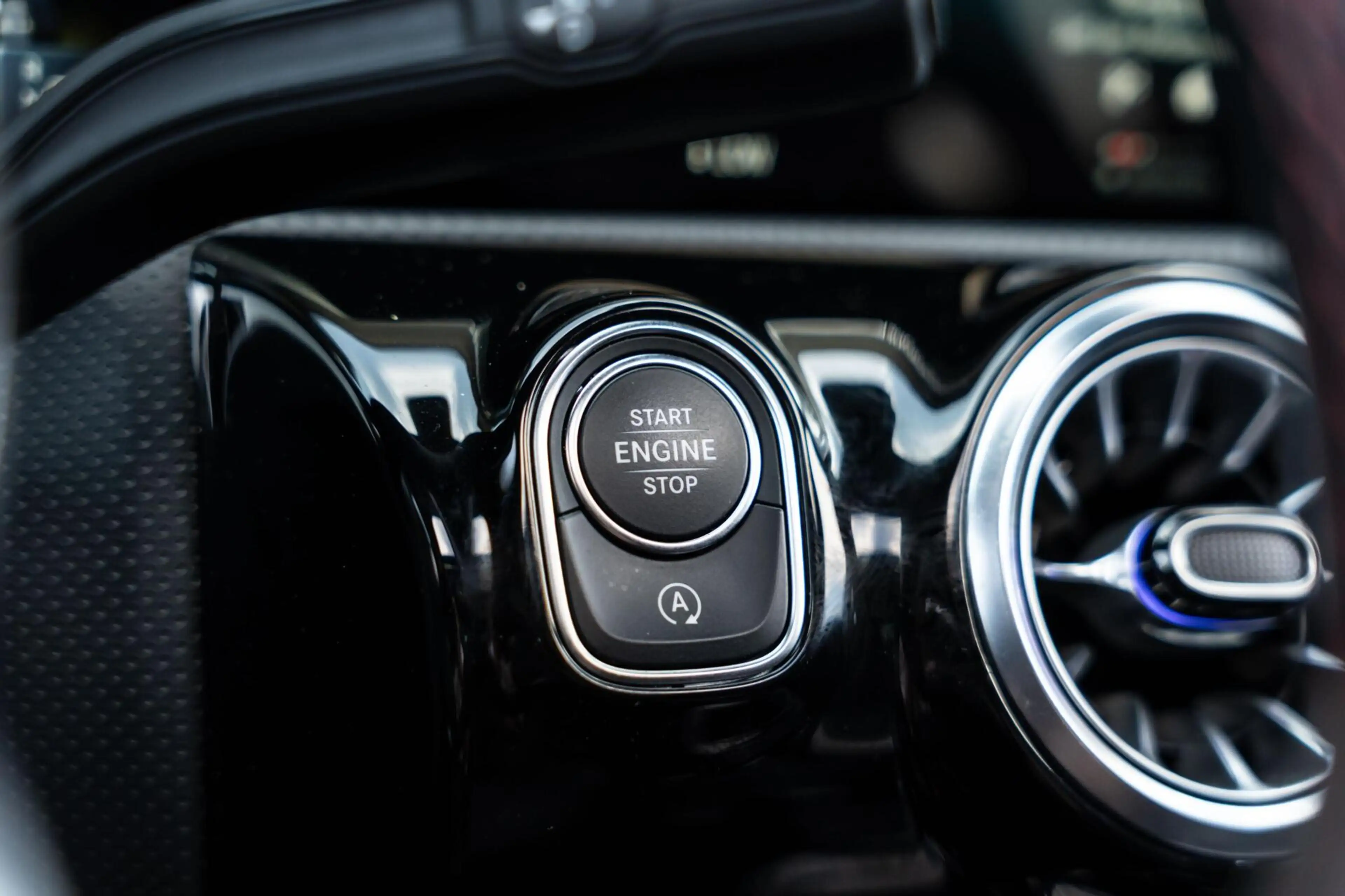 Mercedes-Benz A 45 AMG S 4MATIC+ Schaalstoelen Pano 360 — photo 36