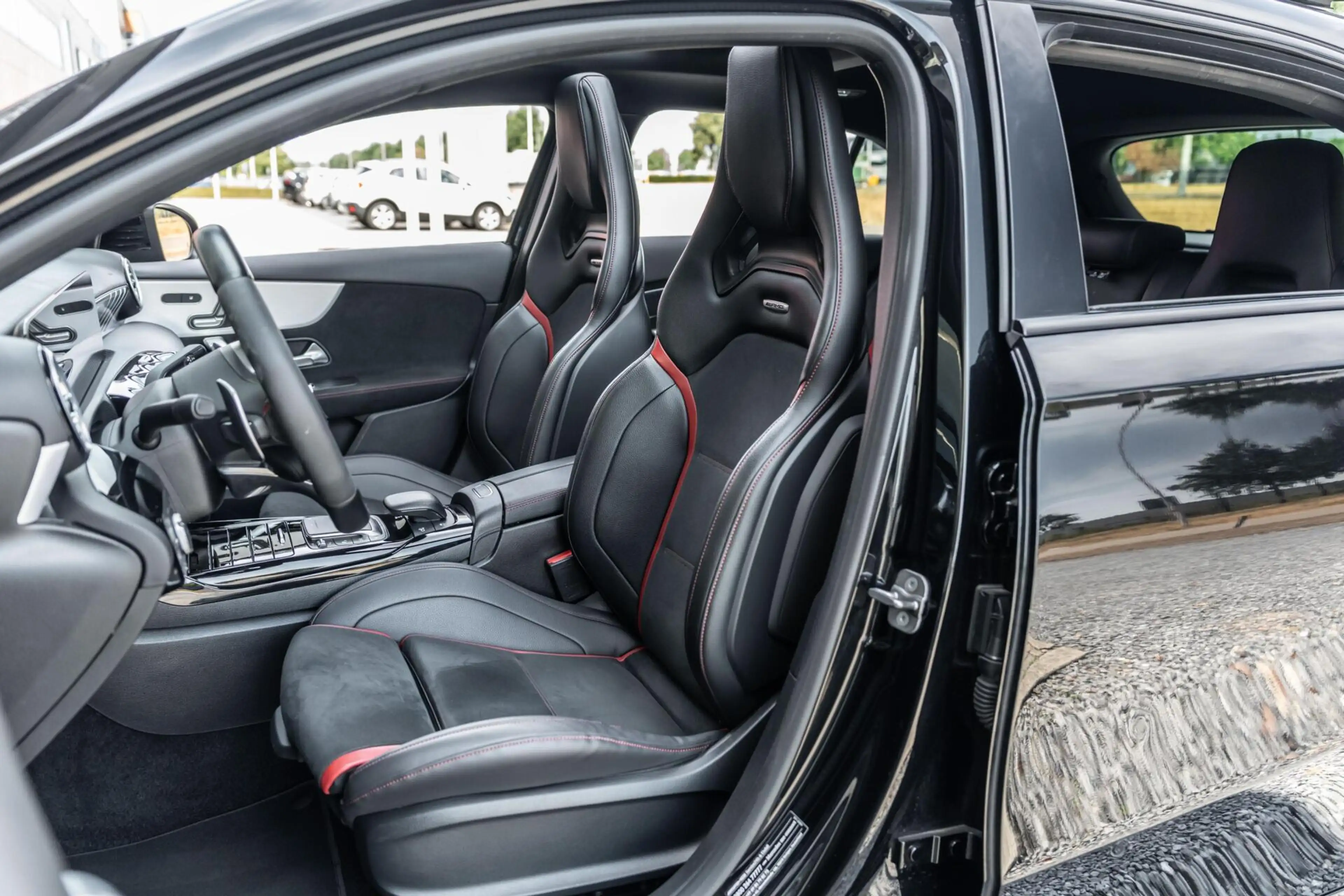 Mercedes-Benz A 45 AMG S 4MATIC+ Schaalstoelen Pano 360 — photo 26