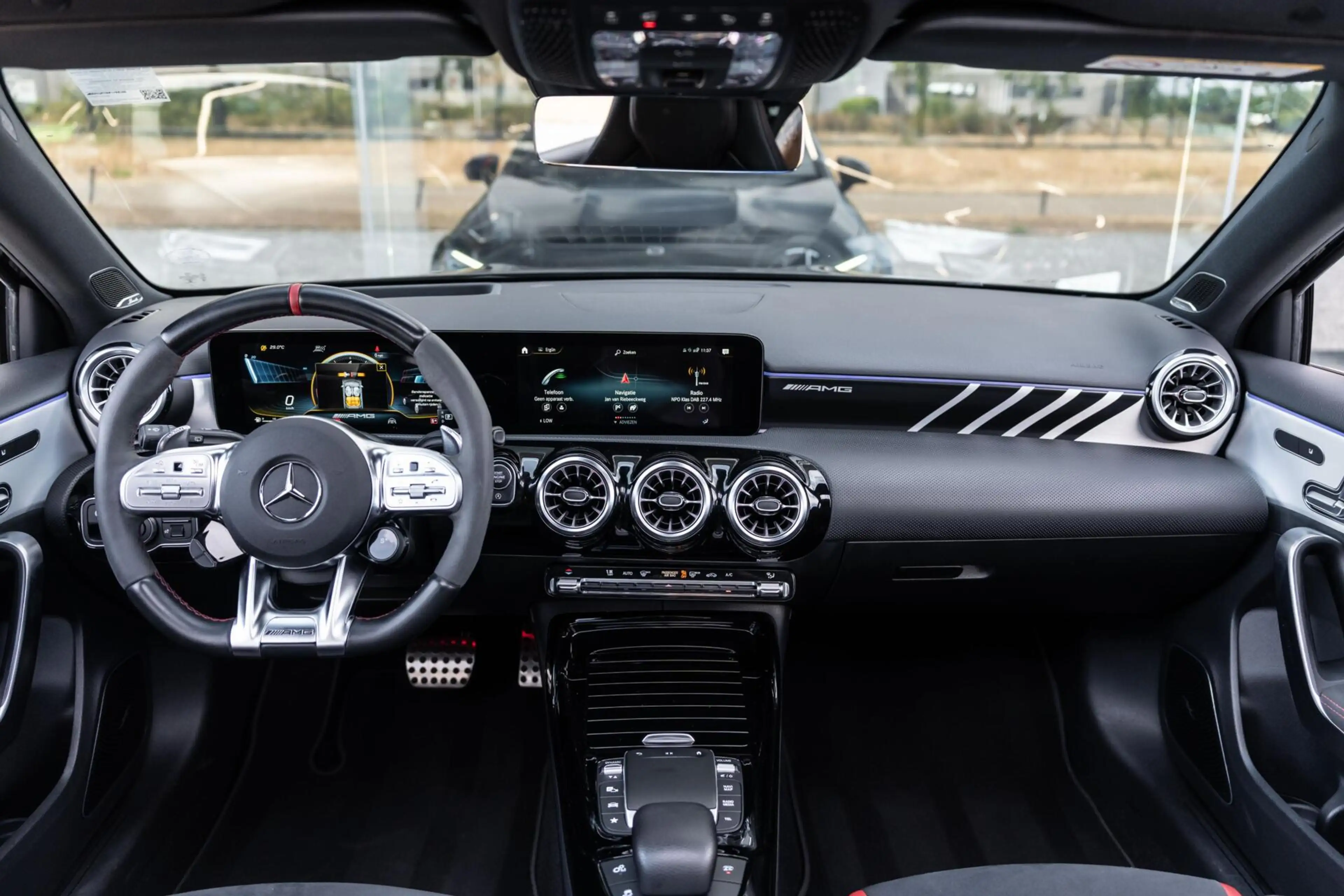 Mercedes-Benz A 45 AMG S 4MATIC+ Schaalstoelen Pano 360 — photo 15