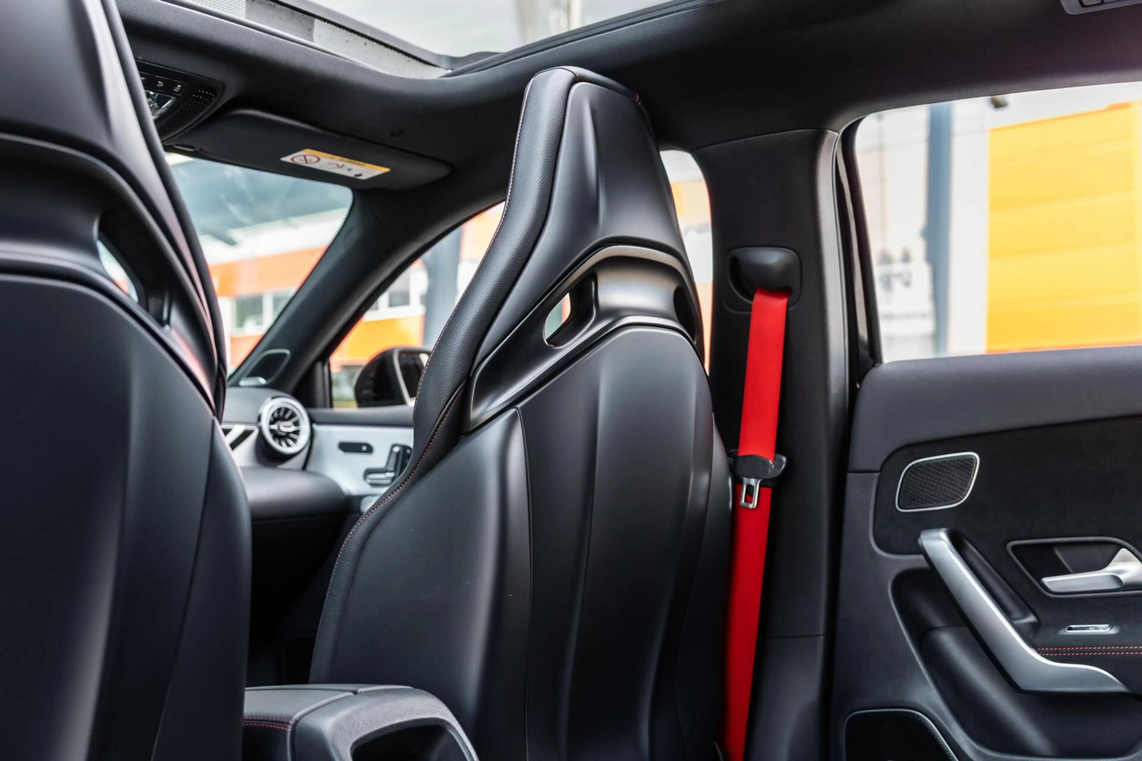 Mercedes-Benz A 45 AMG S 4MATIC+ Schaalstoelen Pano 360 — photo 28