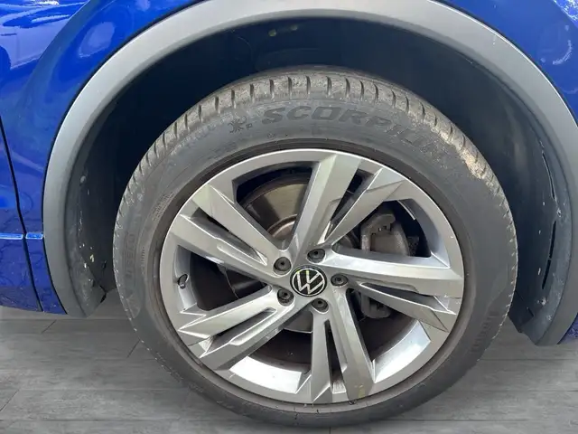Volkswagen Tiguan view 8