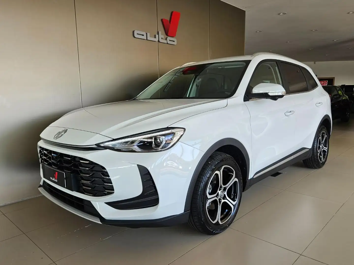 MG ZS 1.5 Comfort KM ZERO +TELE360 + SEDILI RISC+PELLE Bianco - 2