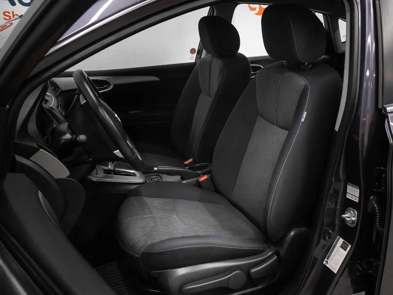 Nissan Sentra fotografie Nissan Sentra