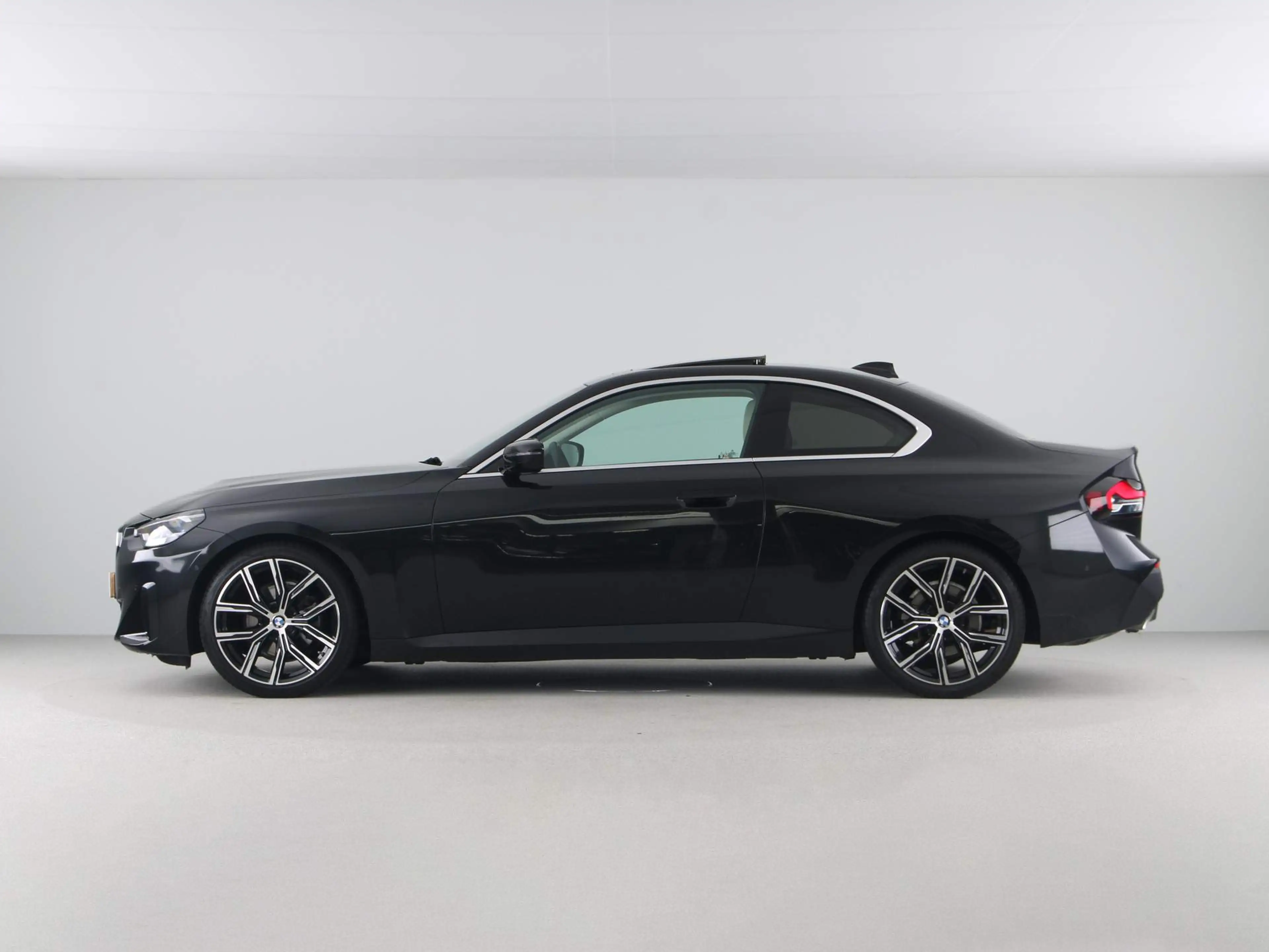 BMW 220 2-Serie Coupé 220i High Executive — photo 11