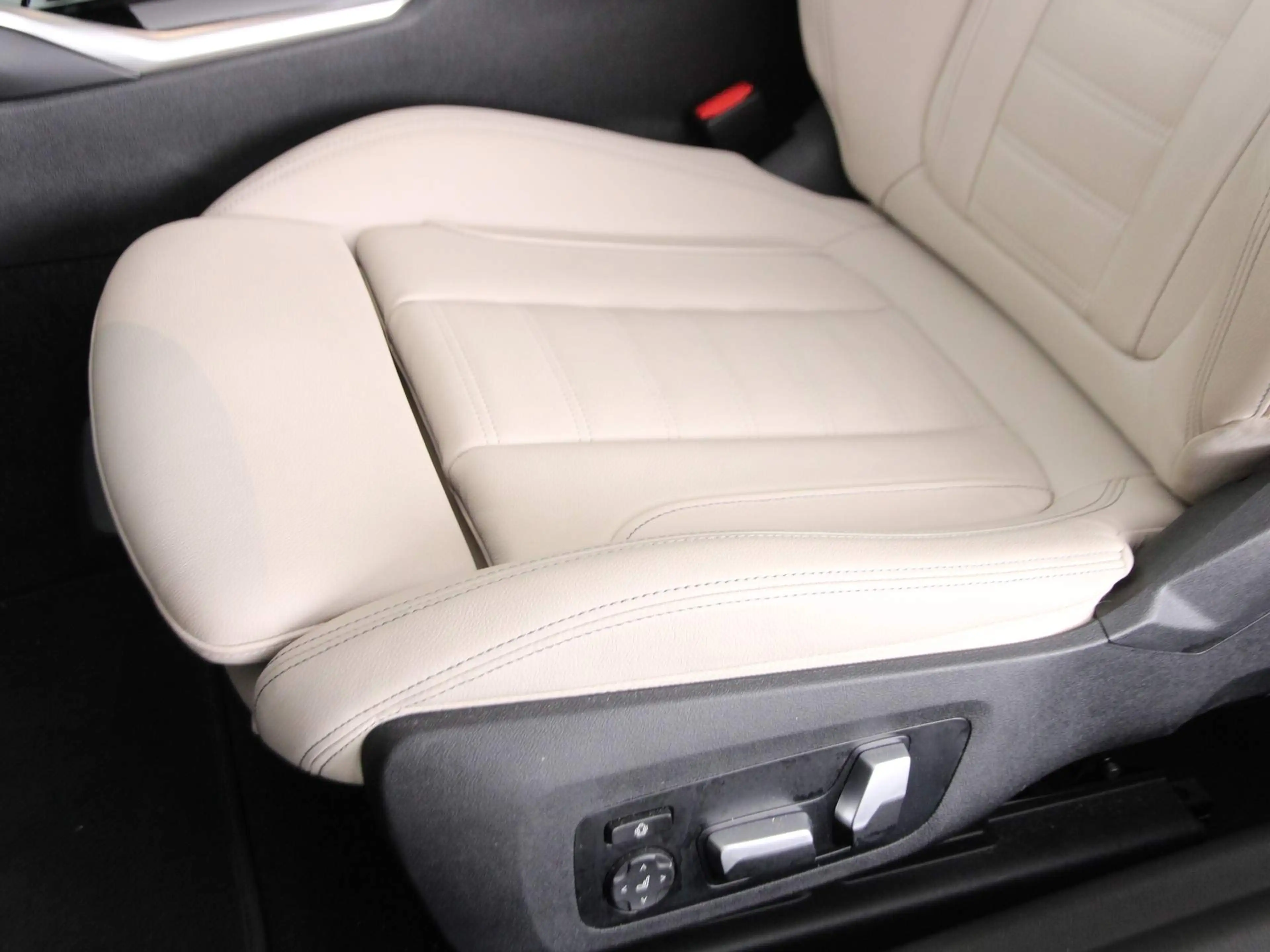 BMW 220 2-Serie Coupé 220i High Executive — photo 14