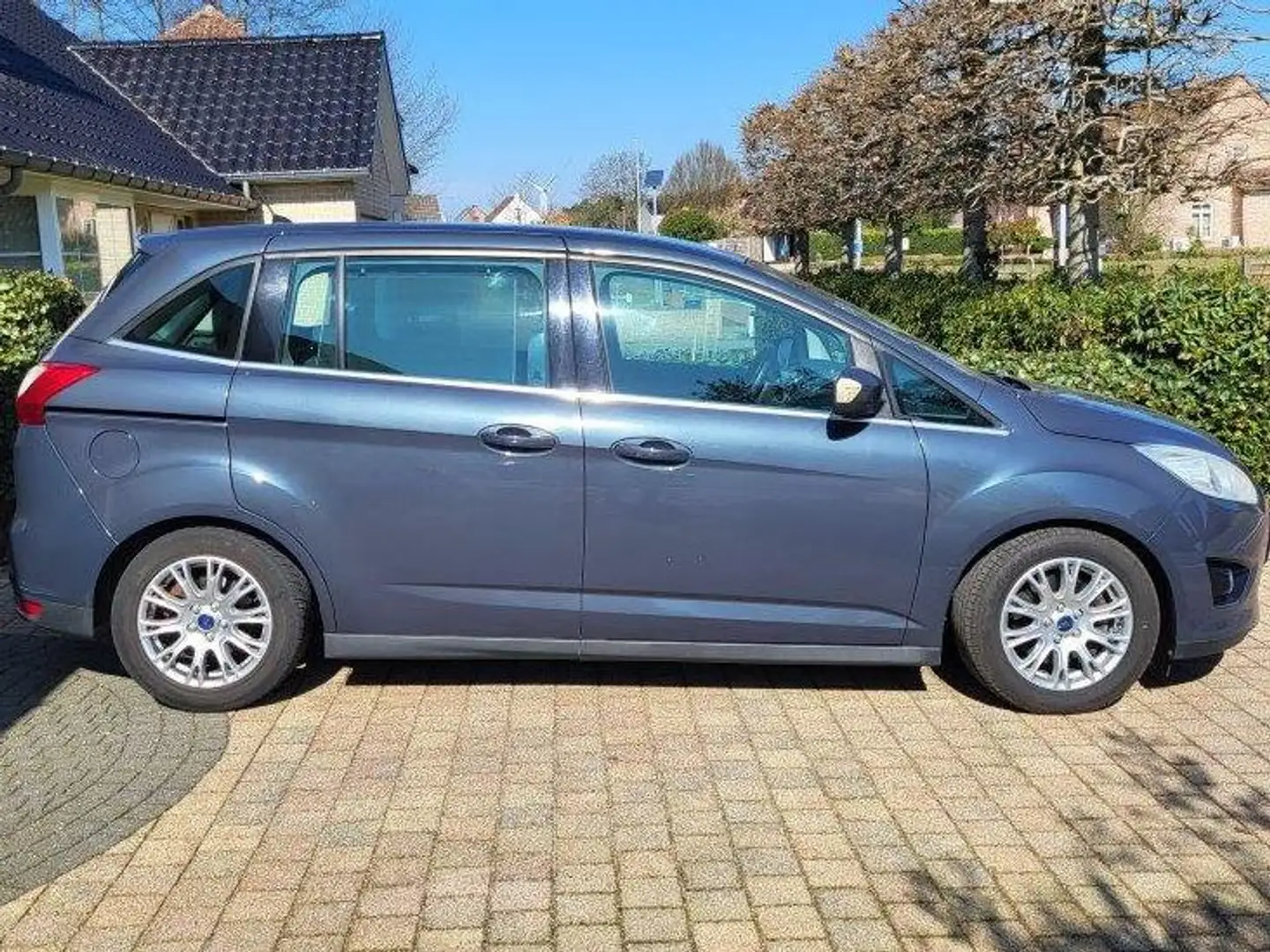 Ford Grand C-Max Grand C-MAX 1.6 TDCi Titanium Grijs - 1