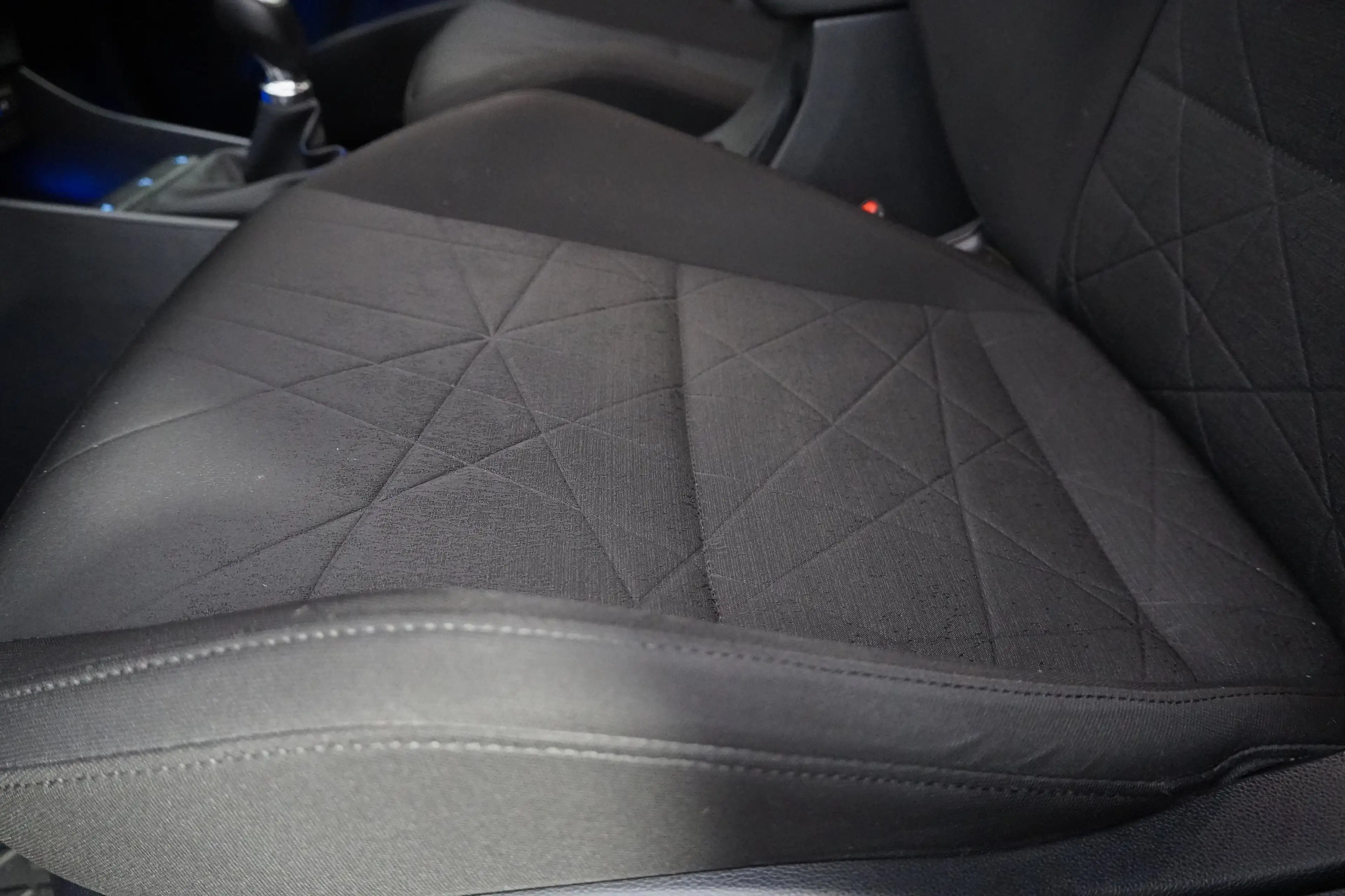 Hyundai BAYON 1,2 MPI i-Line Plus — photo 9