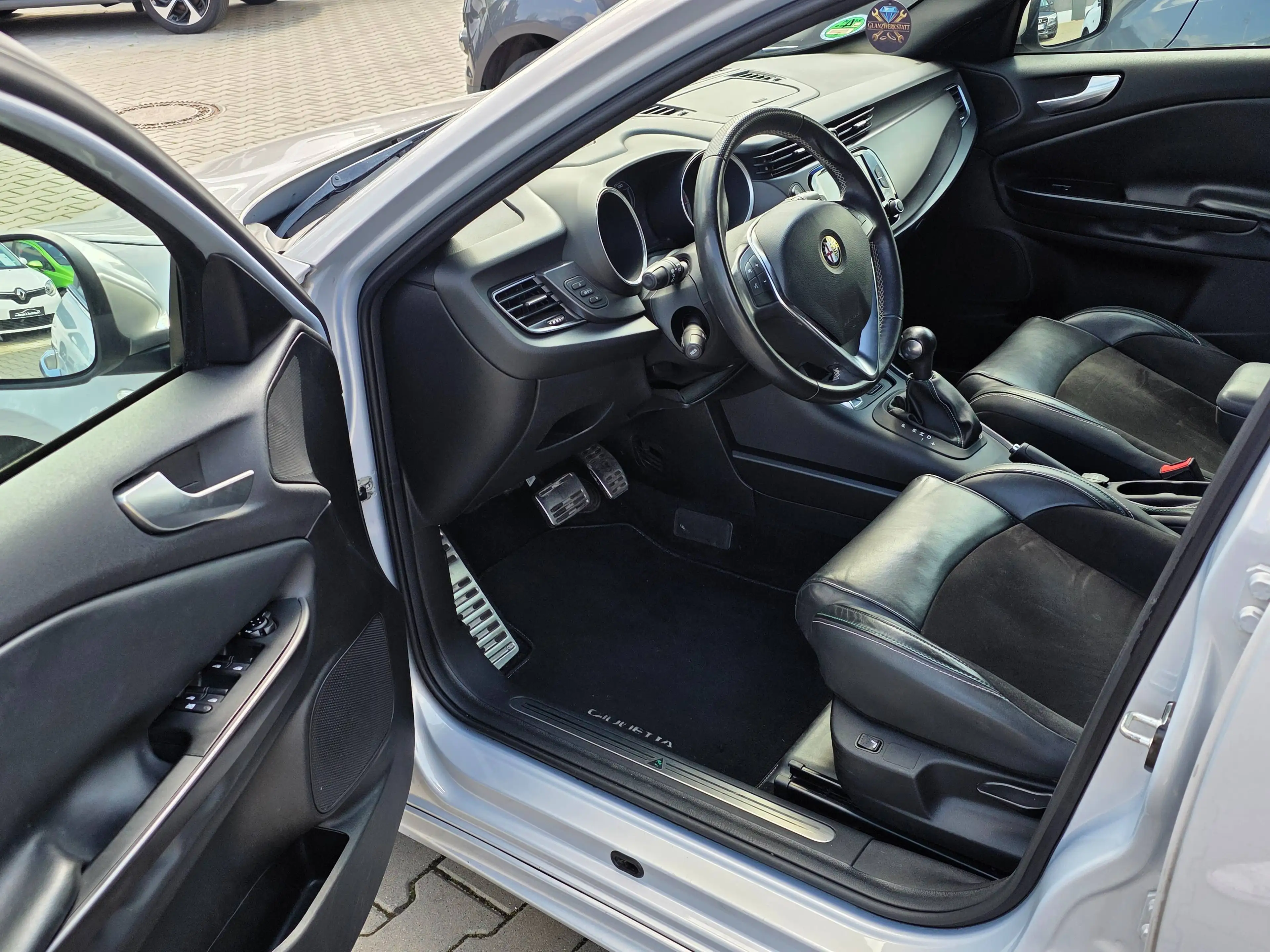 Alfa Romeo Giulietta Giulietta Turismo/Automatik/SHZ/PDC/Navi/Eu6/ZV — photo 9