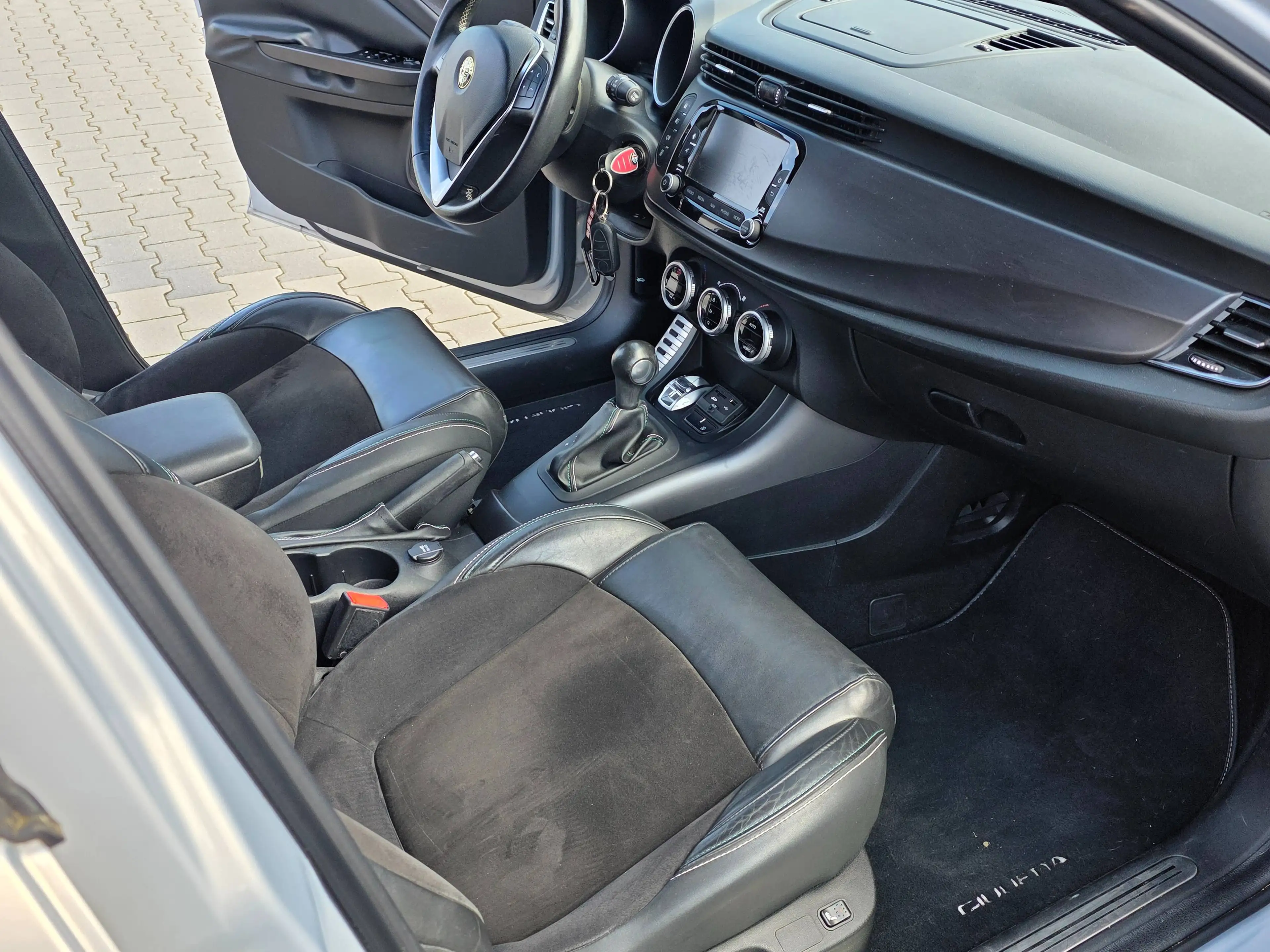 Alfa Romeo Giulietta Giulietta Turismo/Automatik/SHZ/PDC/Navi/Eu6/ZV — photo 13