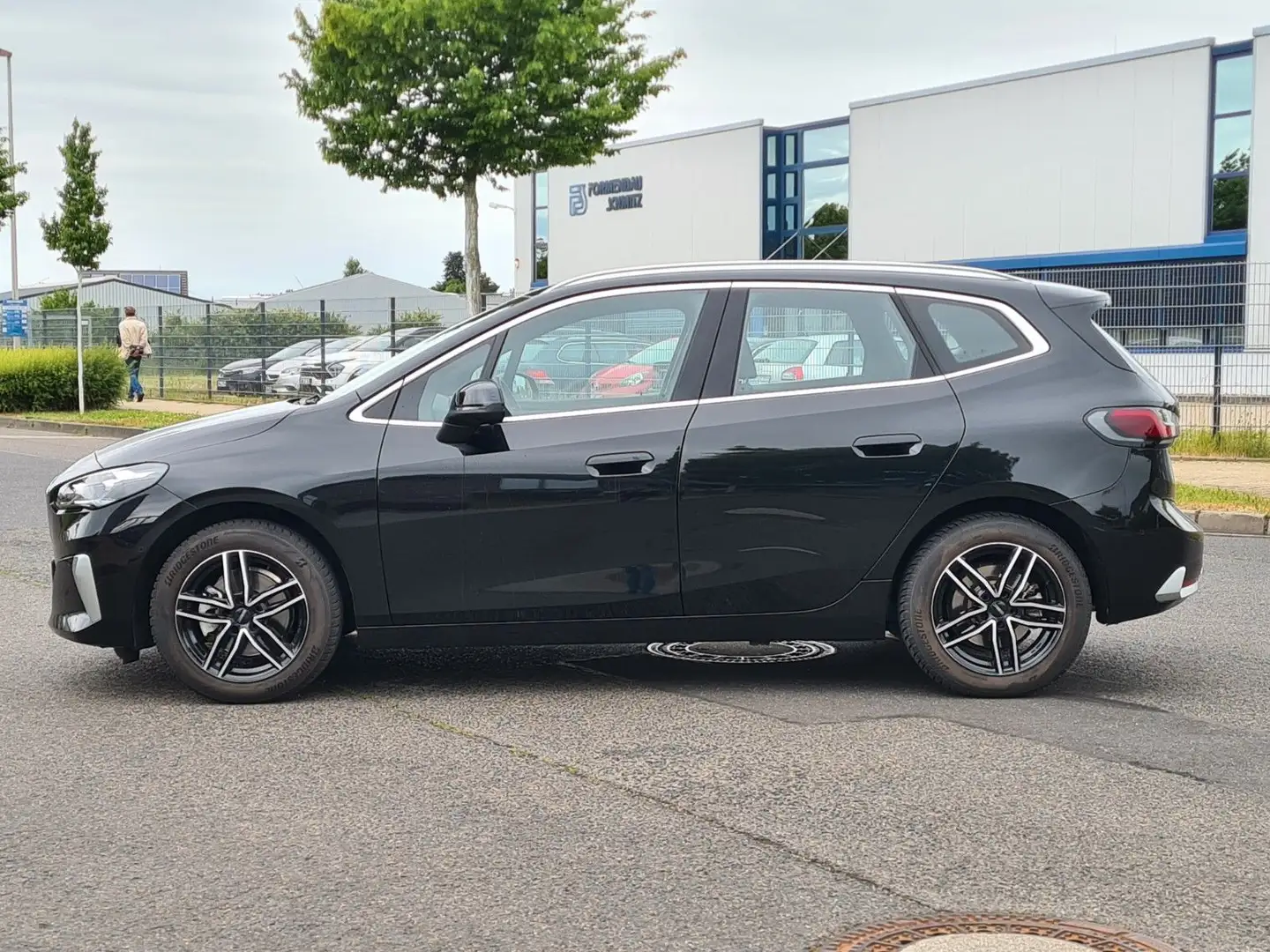 BMW 220 2 Active Tourer 220 i Luxury Line*Autom.*Navi*RF Чорний - 2