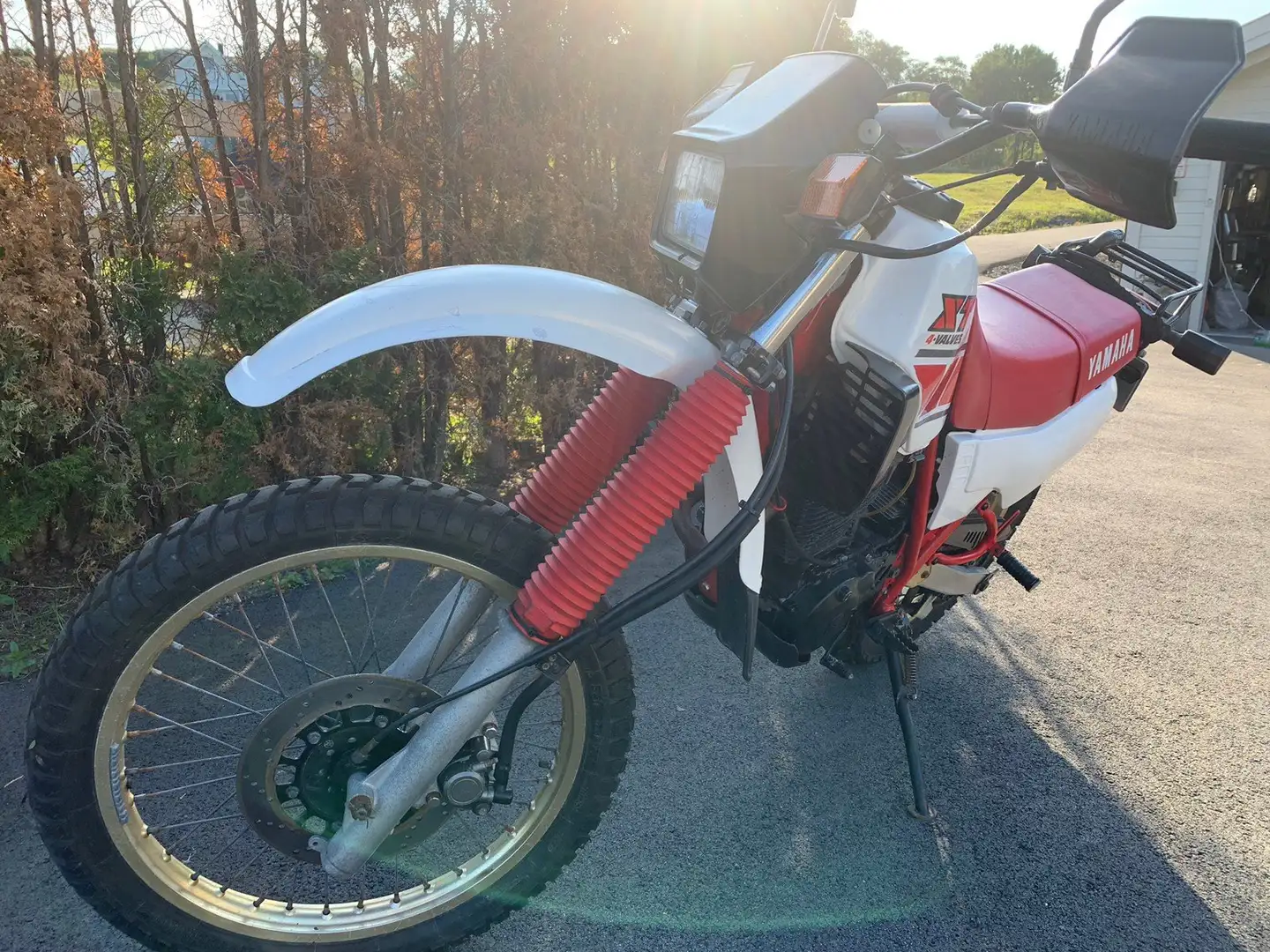 Yamaha XT 600 Bílá - 1