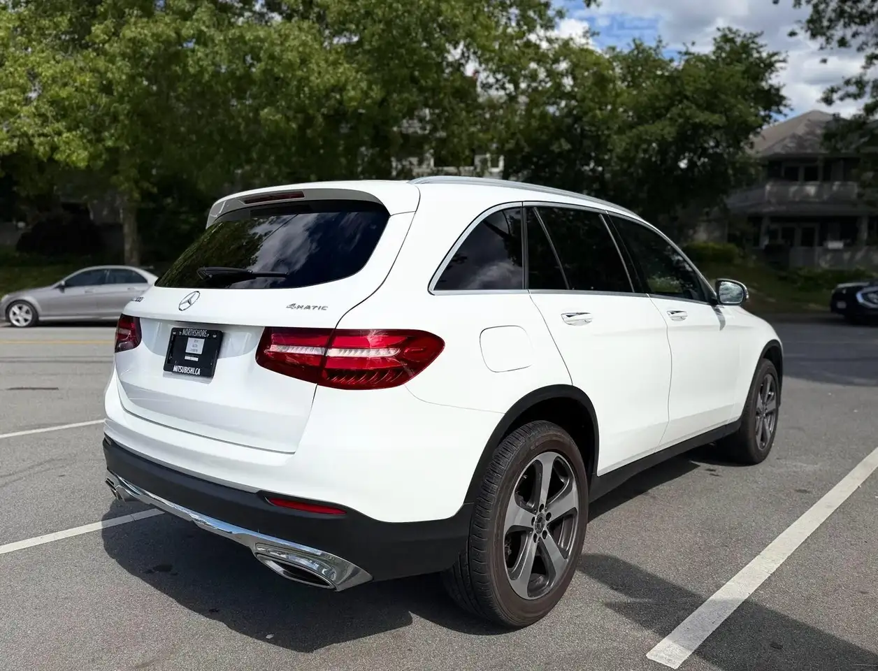 Mercedes-Benz GLC снимка Mercedes-Benz GLC