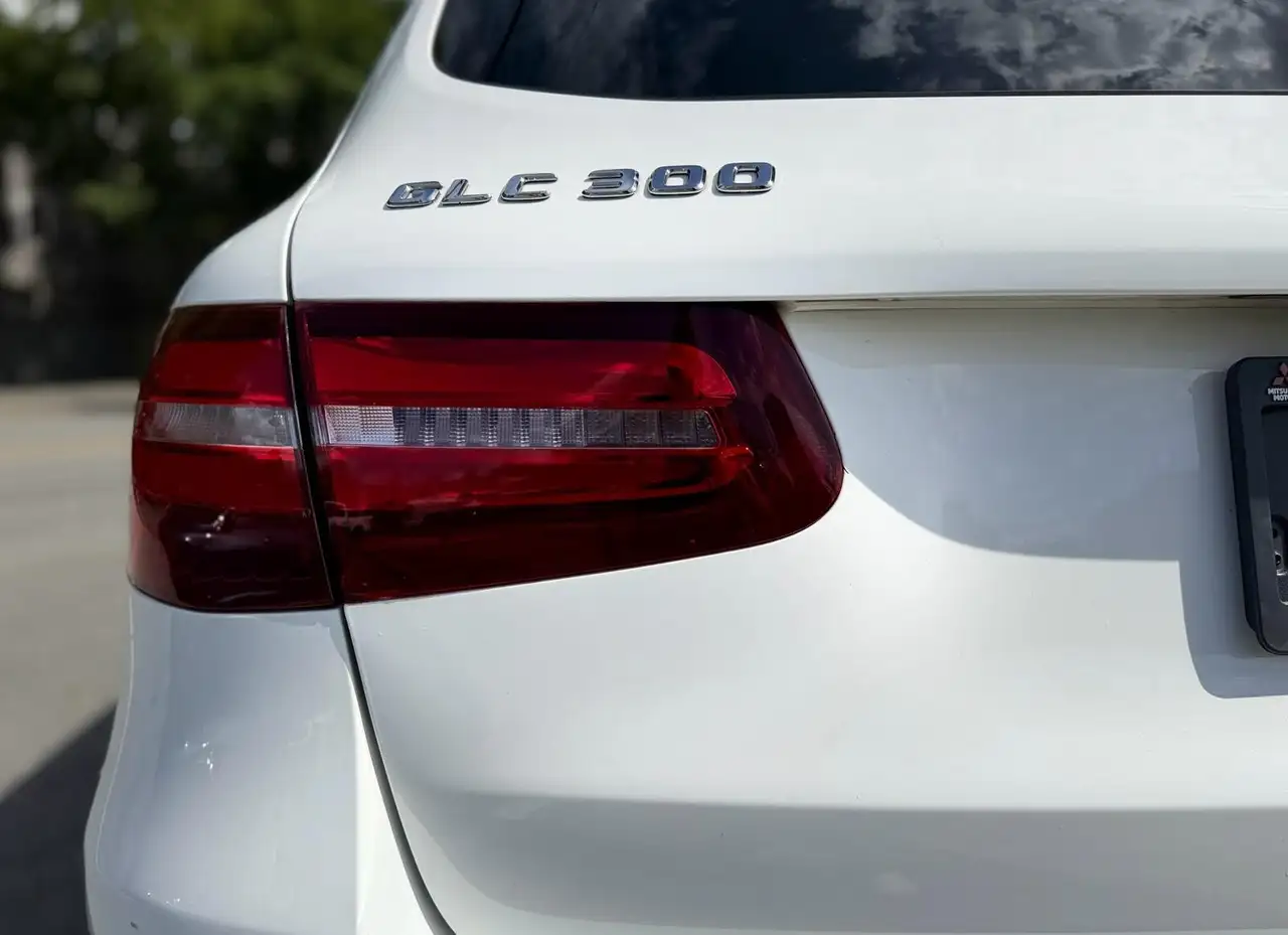 Mercedes-Benz GLC снимка Mercedes-Benz GLC