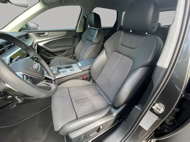 Audi S6 view 10