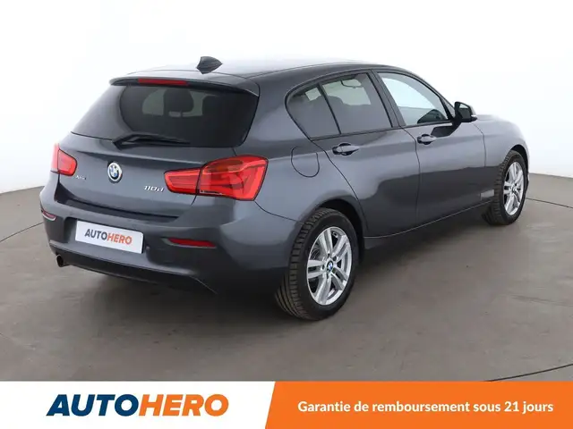 BMW 1 Series view 6