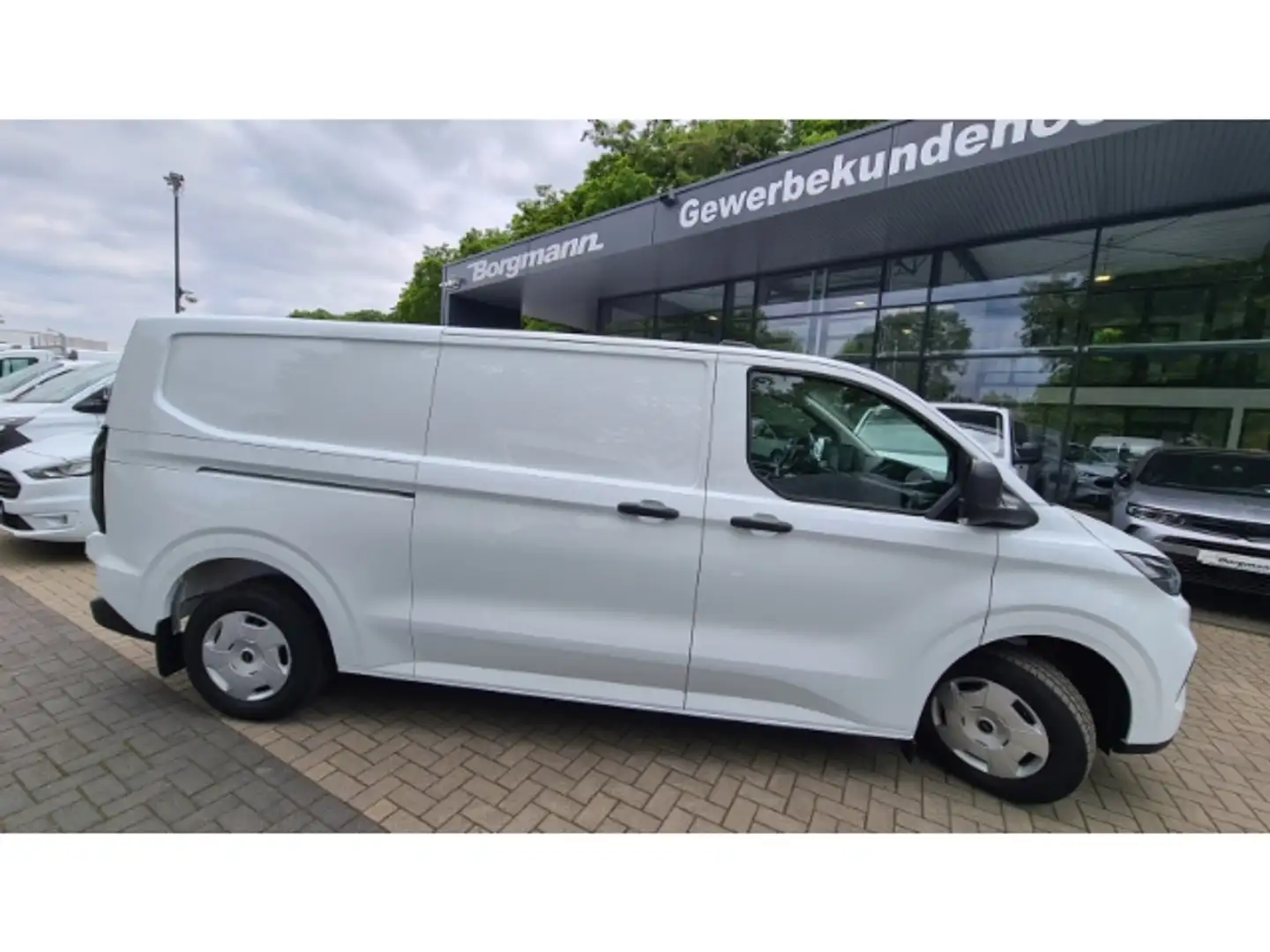 Ford Transit Custom 300 L2 Trend FWD 2.0 EcoBlue 170PS Weiß - 2