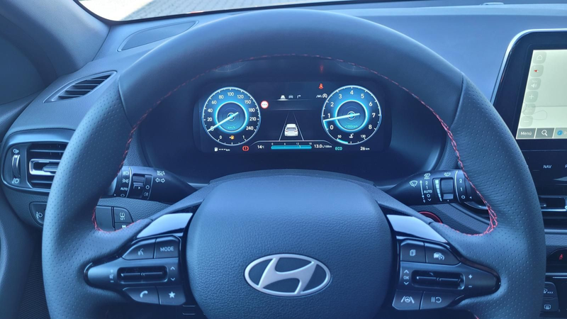 Hyundai i30 SW 1.6 N-Line*Navi*LED*Shzg*PDC*Cam*18"ACC — photo 12