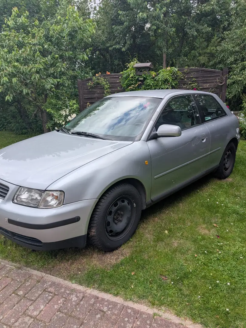 Audi A3 1.6 Attraction - 2