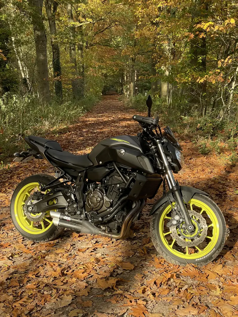 Yamaha MT-07 fluo Gelb - 1