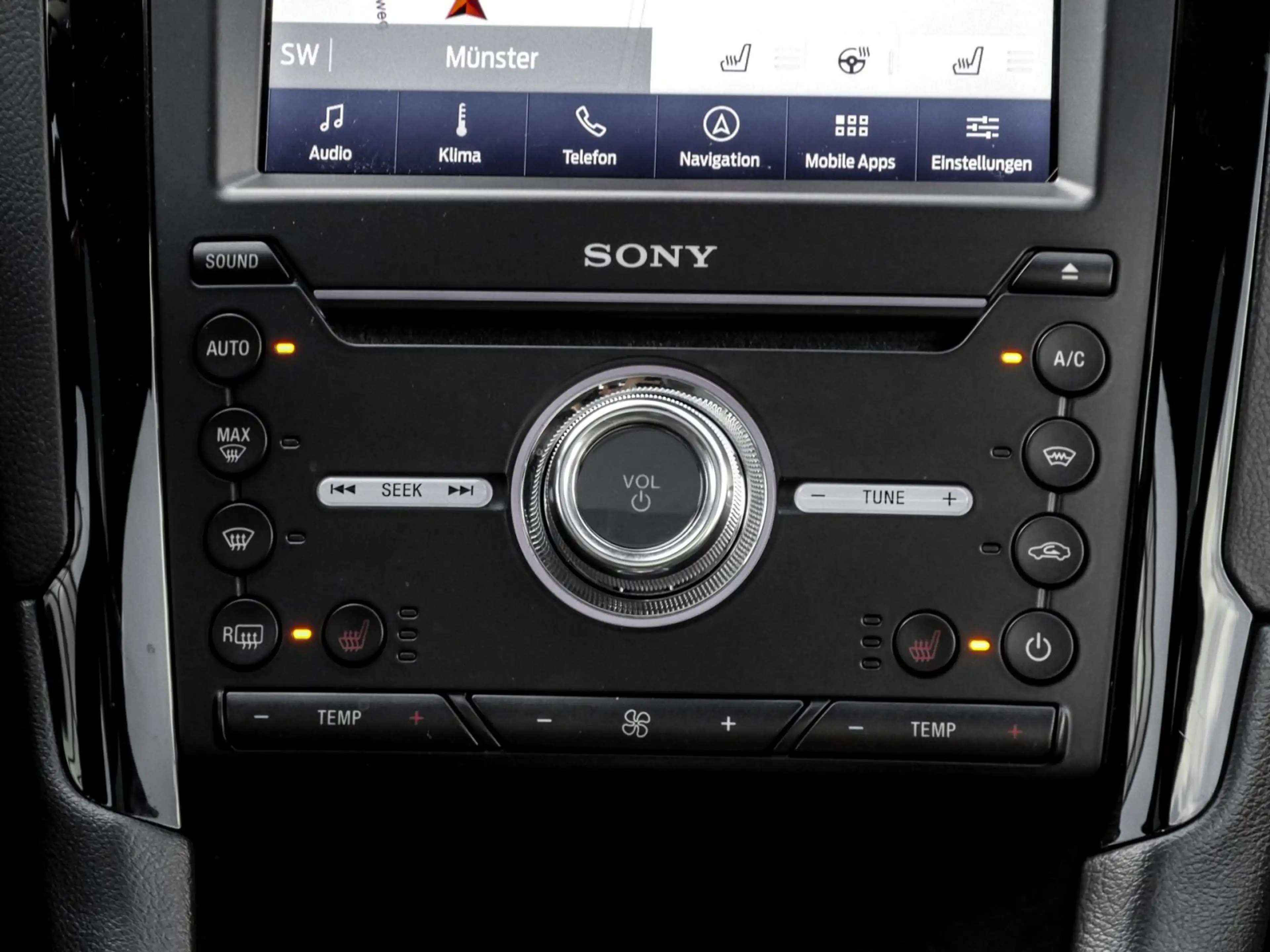 Ford Mondeo Turnier ST-Line LED Navi AHK ACC Pano Keyless — photo 8