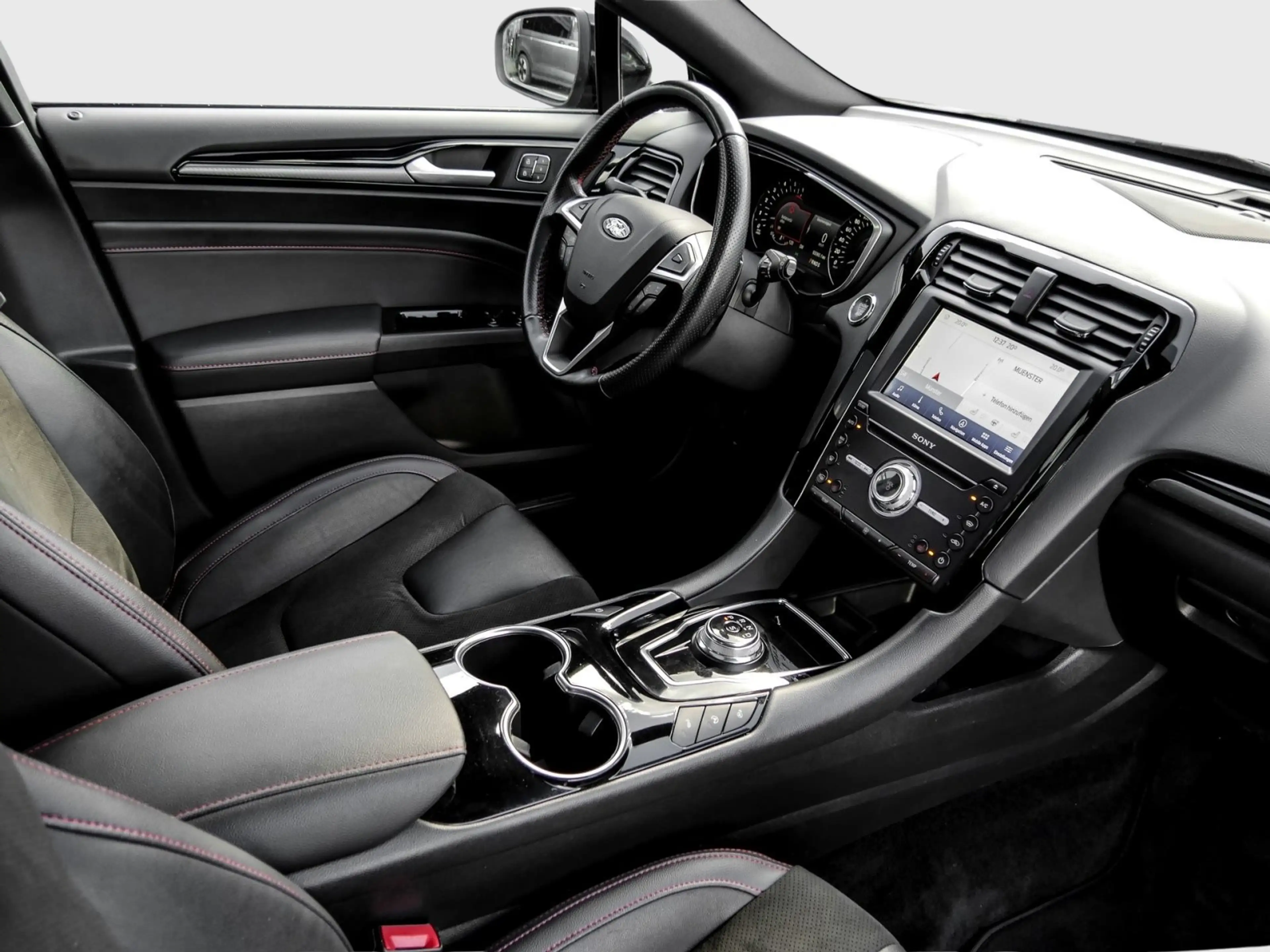 Ford Mondeo Turnier ST-Line LED Navi AHK ACC Pano Keyless — photo 3