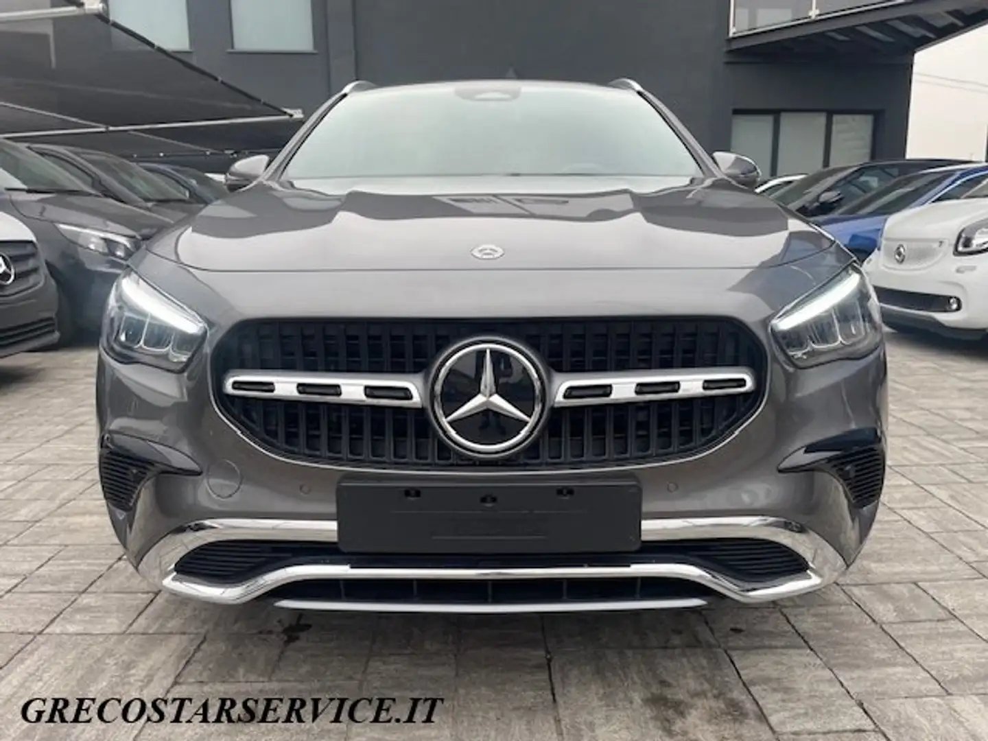 Mercedes-Benz GLA 200 d Progressive Line Advanced Automatic CAR-PLAY Grigio - 2