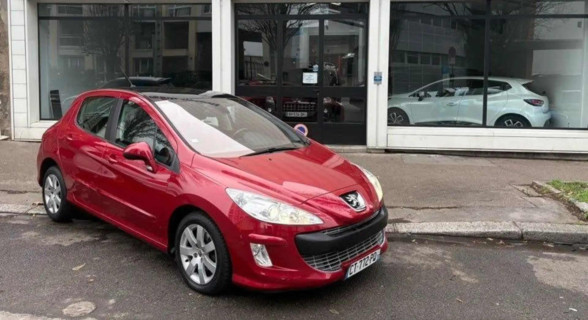 Peugeot 308 automatique premium pack 147000 kms Rouge - 1