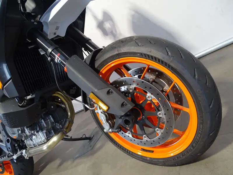 KTM 890 SMT - foto 4