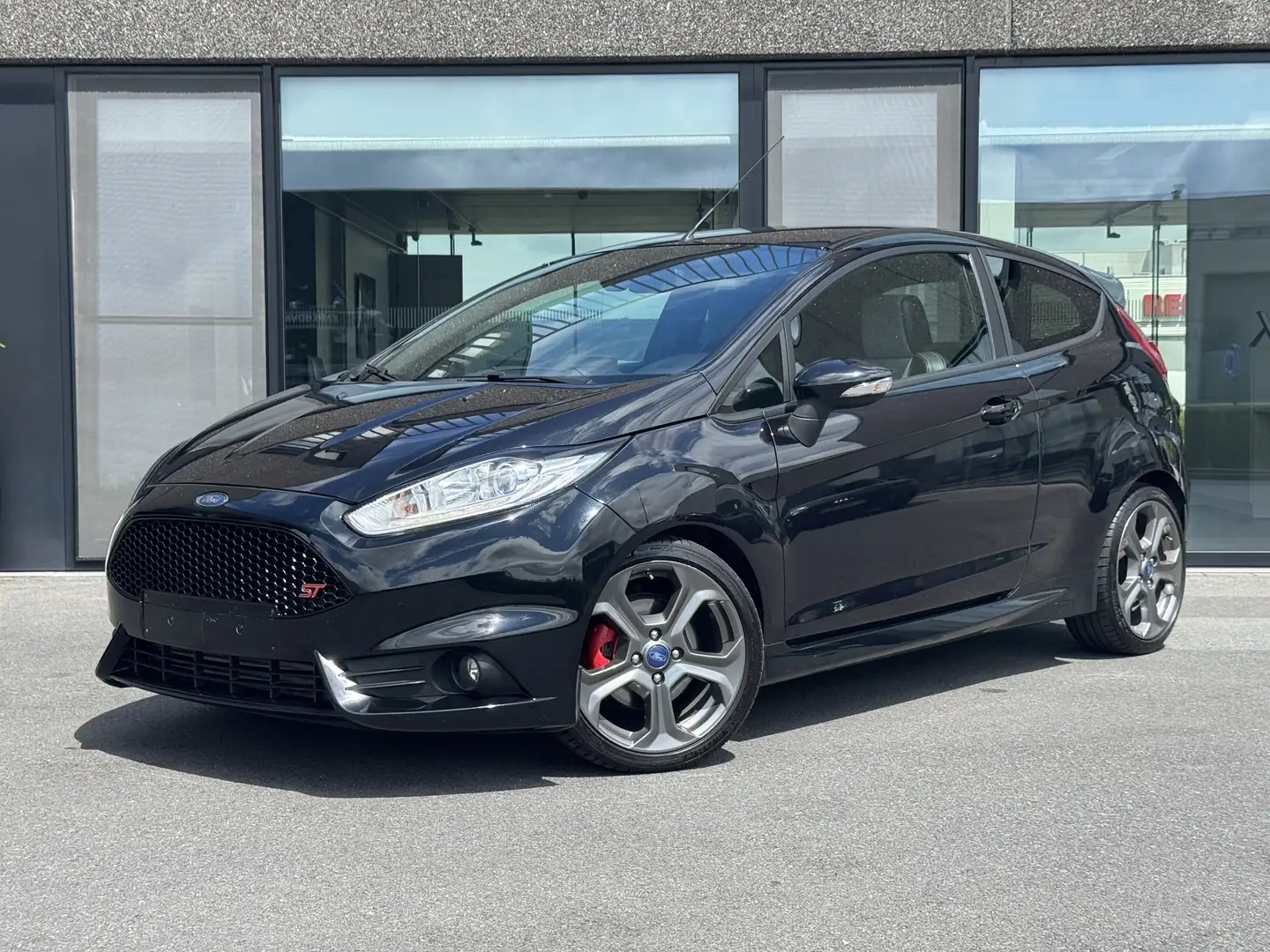 Ford Fiesta Fiesta ST 1.6 EcoBoost - 184 PK | GPS + CAMERA | Zwart - 1