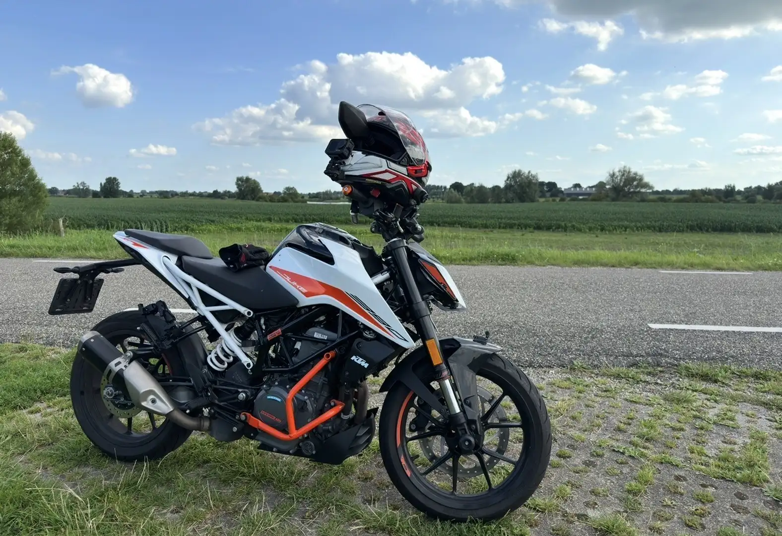KTM 390 Duke KTM 390 Duke - Powerparts - Topstaat Wit - 1